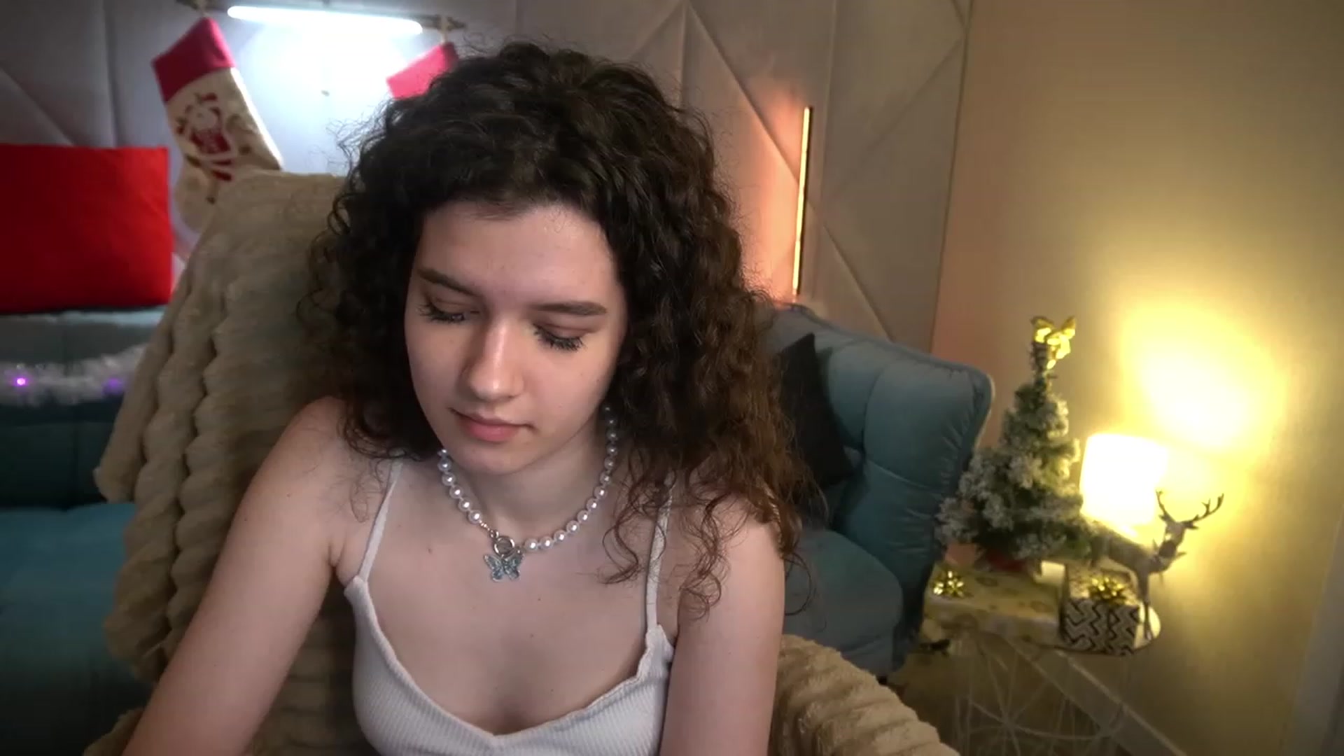 Gallery image thumbnail from Sherry_Li's myfreecams stream on, 12/30/2022, 16:28 image 10 of 20