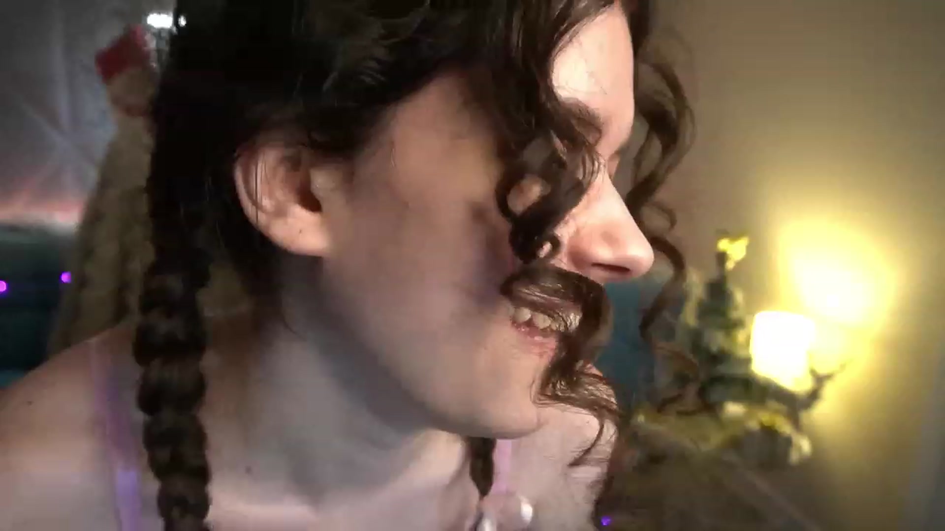 Gallery image thumbnail from Sherry_Li's myfreecams stream on, 12/31/2022, 14:40 image 7 of 20