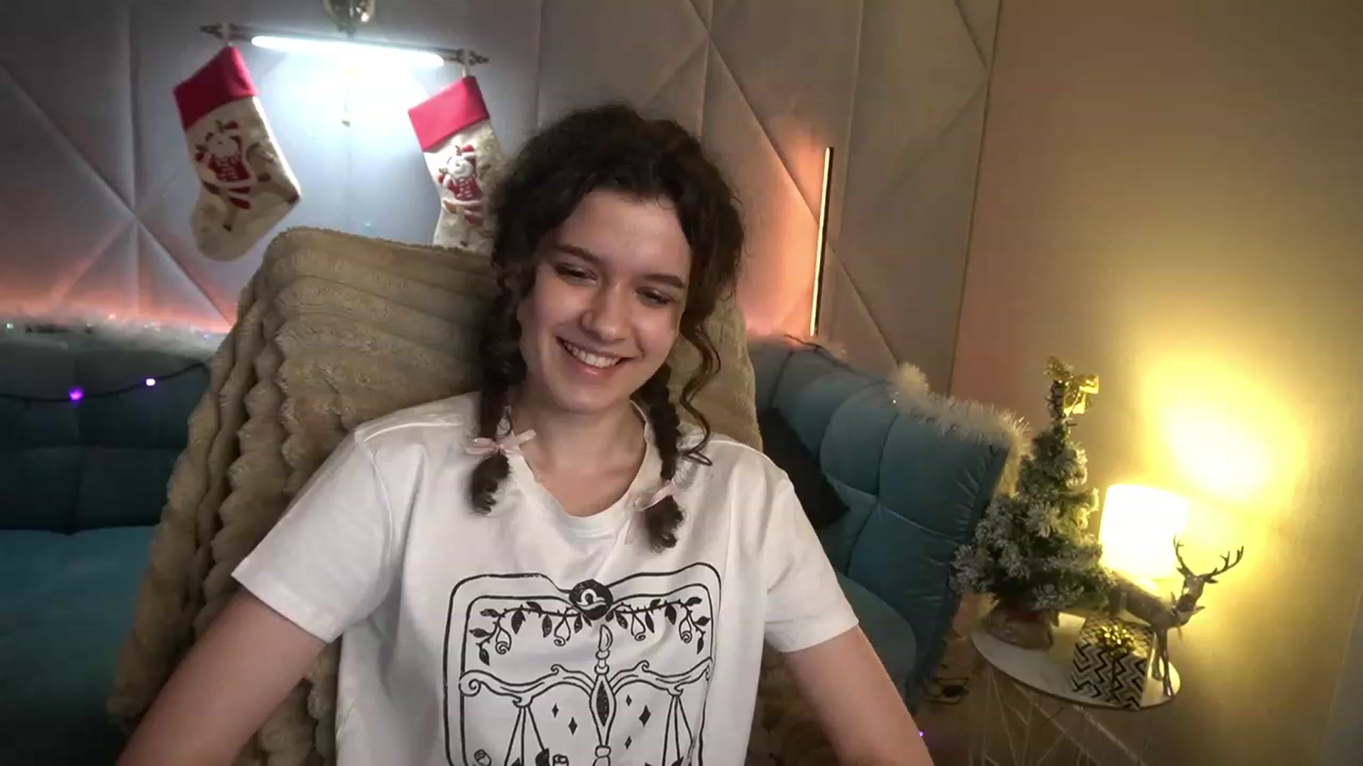 Gallery image thumbnail from Sherry_Li's myfreecams stream on, 12/31/2022, 18:47 image 5 of 20