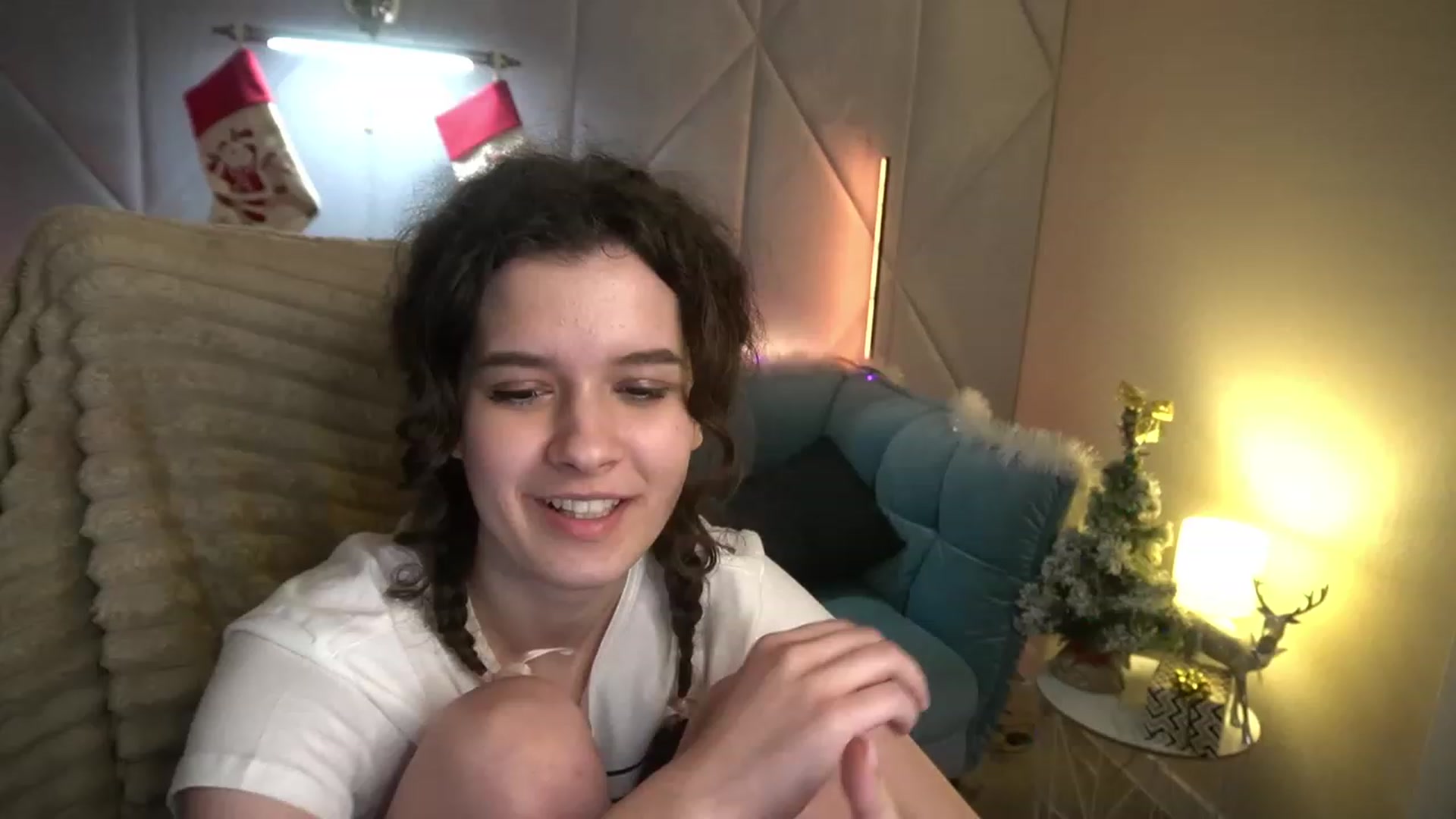 Gallery image thumbnail from Sherry_Li's myfreecams stream on, 12/31/2022, 18:47 image 18 of 20