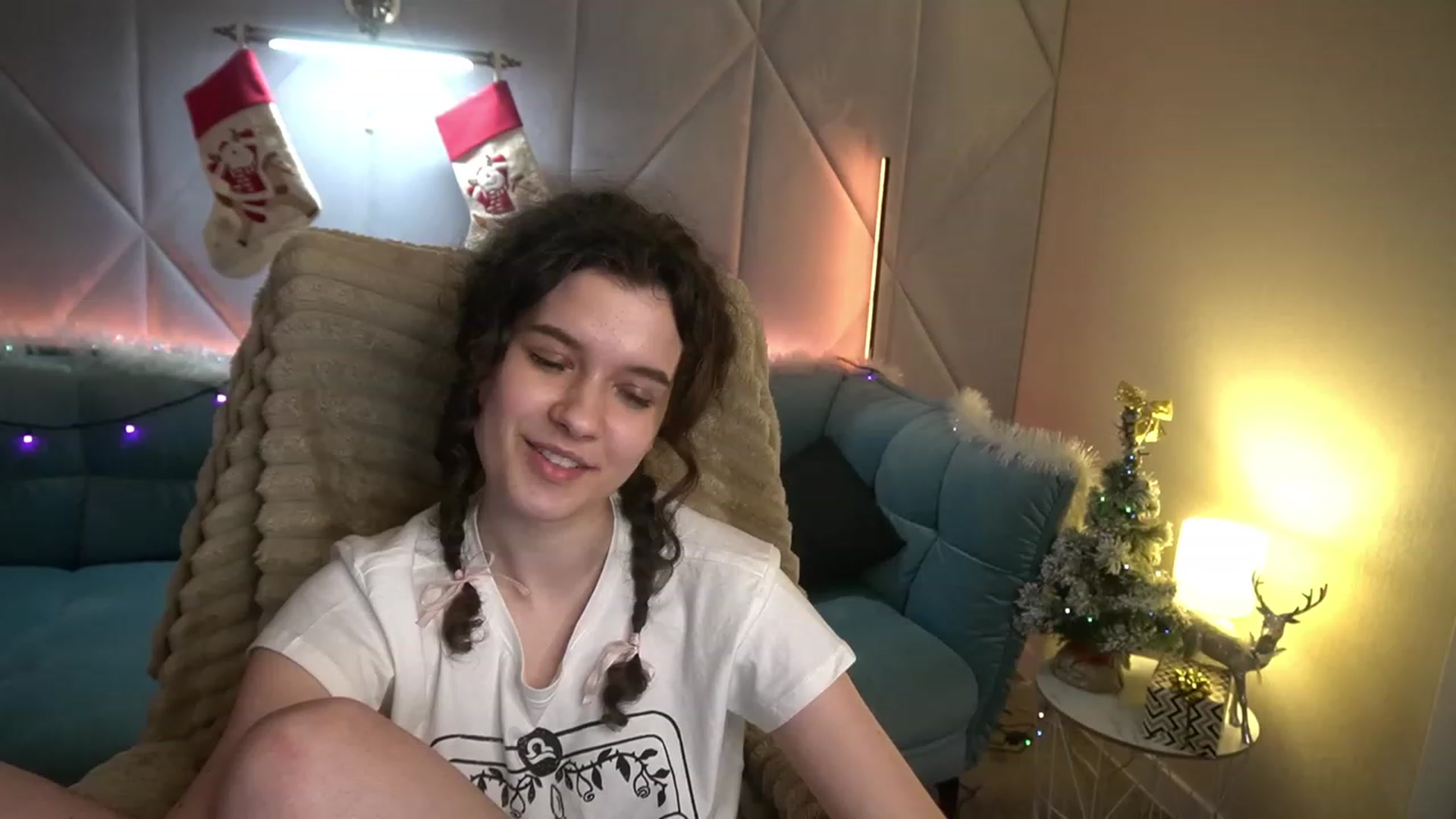 Gallery image thumbnail from Sherry_Li's myfreecams stream on, 12/31/2022, 18:47 image 20 of 20