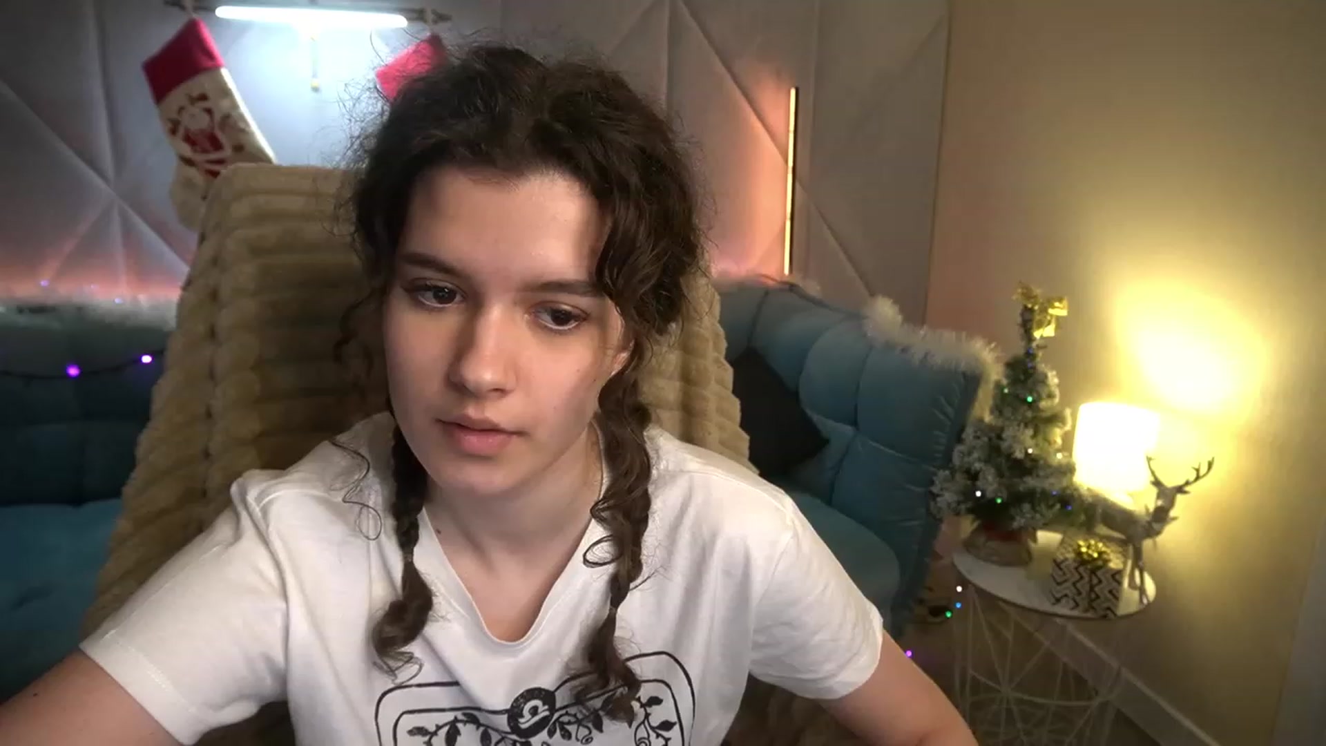 Gallery image thumbnail from Sherry_Li's myfreecams stream on, 01/01/2023, 15:05 image 13 of 20