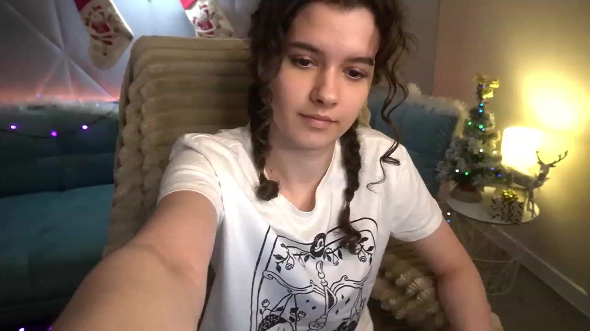 Gallery image thumbnail from Sherry_Li's myfreecams stream on, 01/01/2023, 15:05 image 7 of 20