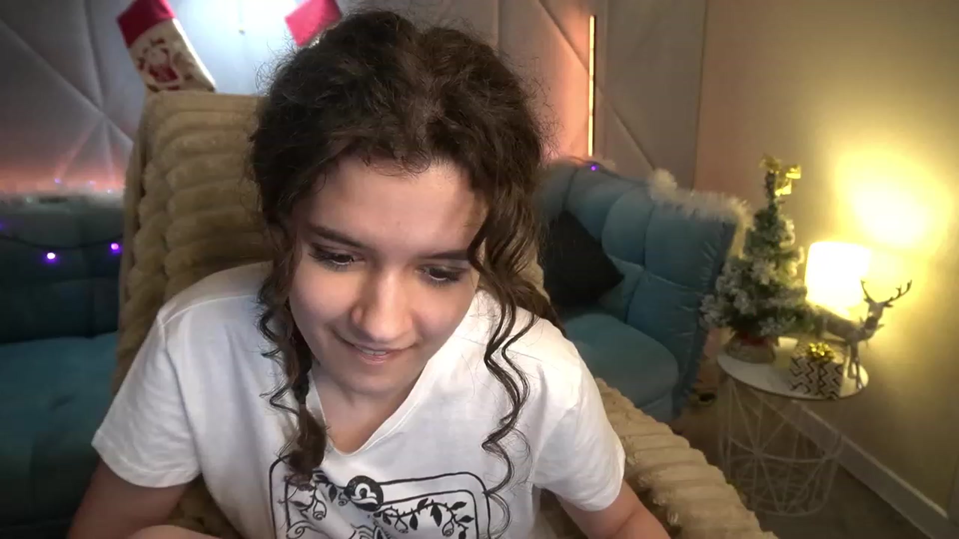 Gallery image thumbnail from Sherry_Li's myfreecams stream on, 01/01/2023, 15:05 image 4 of 20