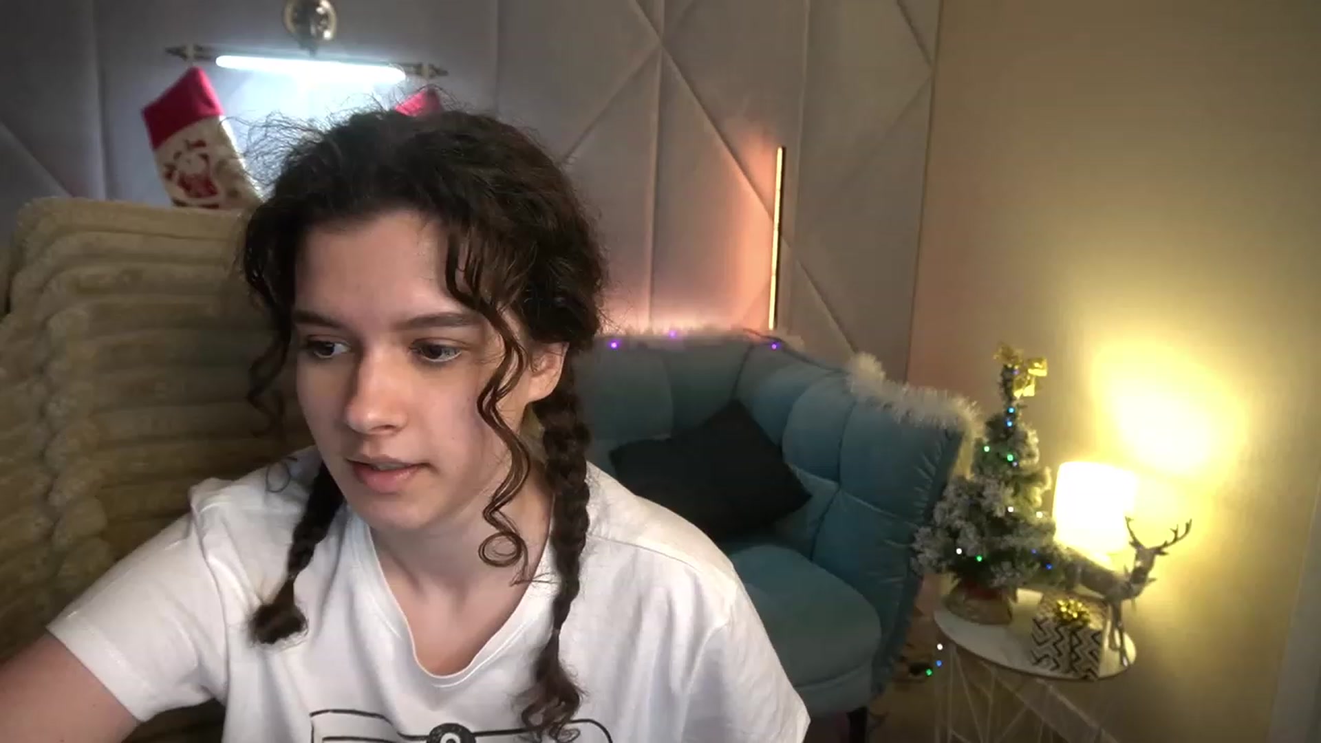 Gallery image thumbnail from Sherry_Li's myfreecams stream on, 01/01/2023, 15:05 image 11 of 20