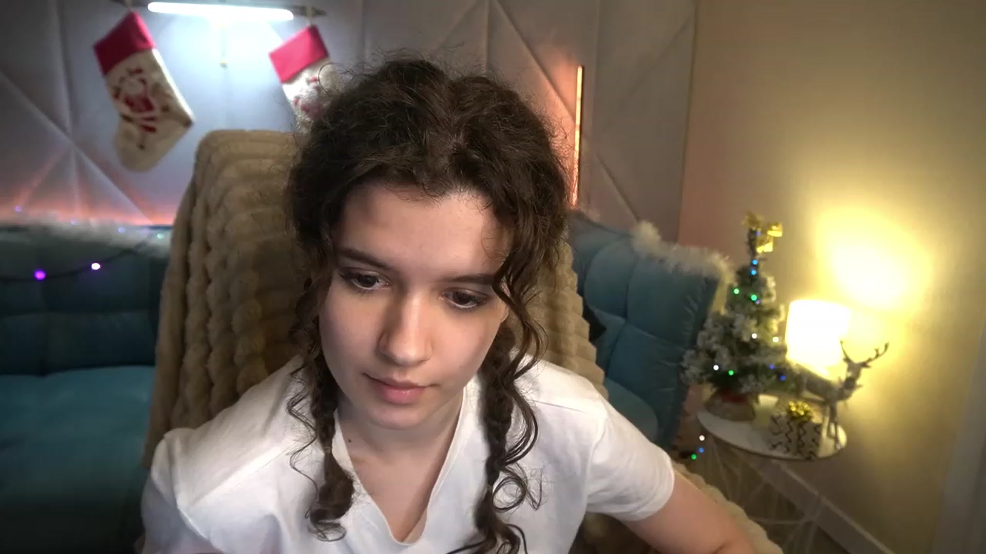 Gallery image thumbnail from Sherry_Li's myfreecams stream on, 01/01/2023, 15:05 image 14 of 20