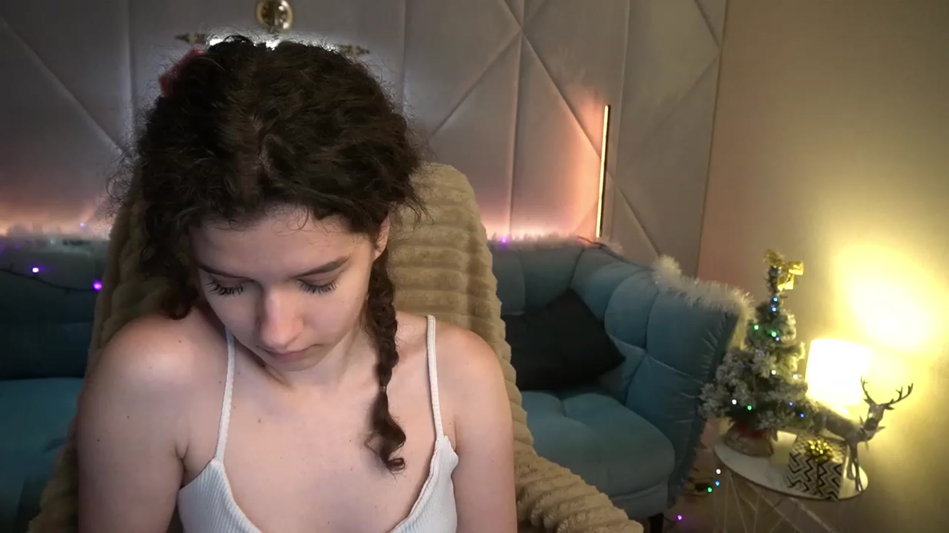Gallery image thumbnail from Sherry_Li's myfreecams stream on, 01/01/2023, 15:57 image 13 of 20