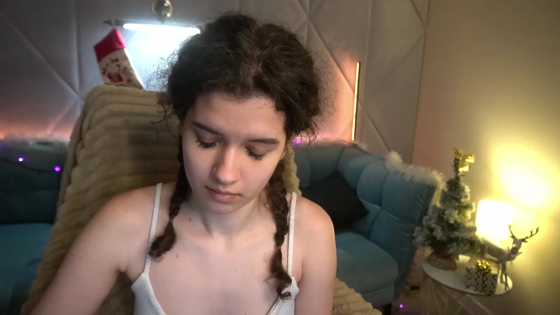 Gallery image thumbnail from Sherry_Li's myfreecams stream on, 01/01/2023, 15:57 image 15 of 20
