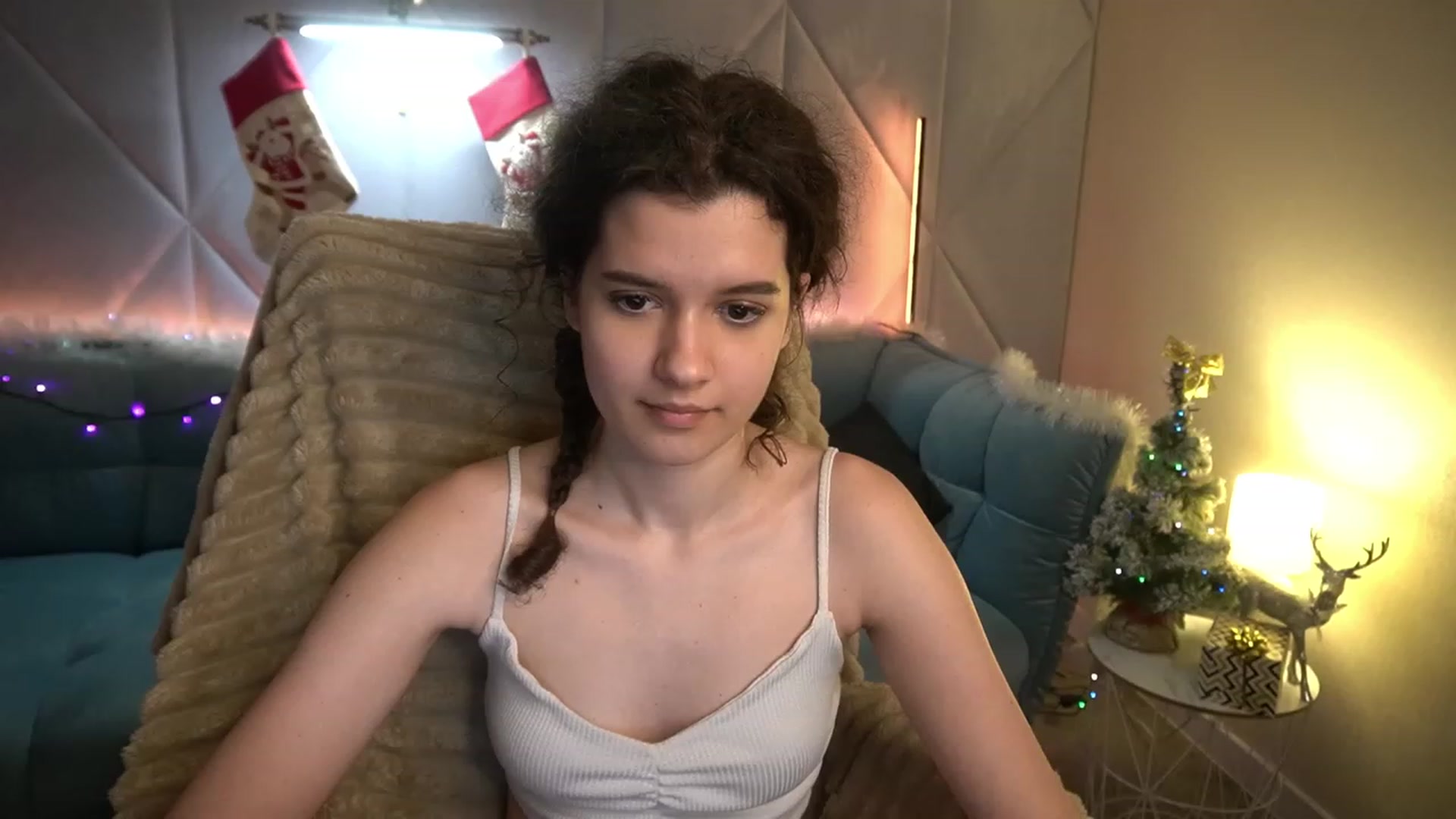 Gallery image thumbnail from Sherry_Li's myfreecams stream on, 01/01/2023, 17:39 image 4 of 20