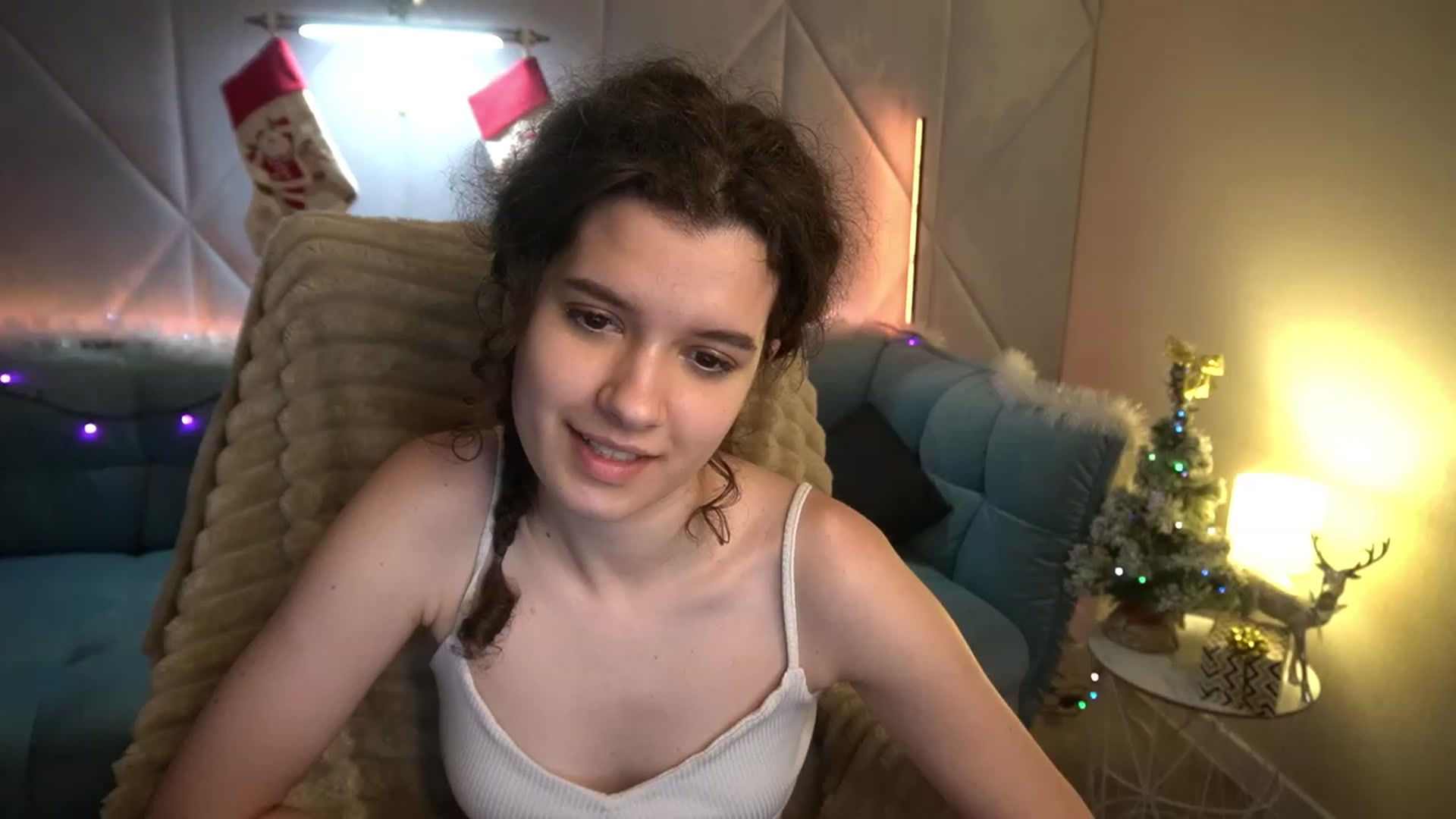 Gallery image thumbnail from Sherry_Li's myfreecams stream on, 01/01/2023, 17:39 image 5 of 20