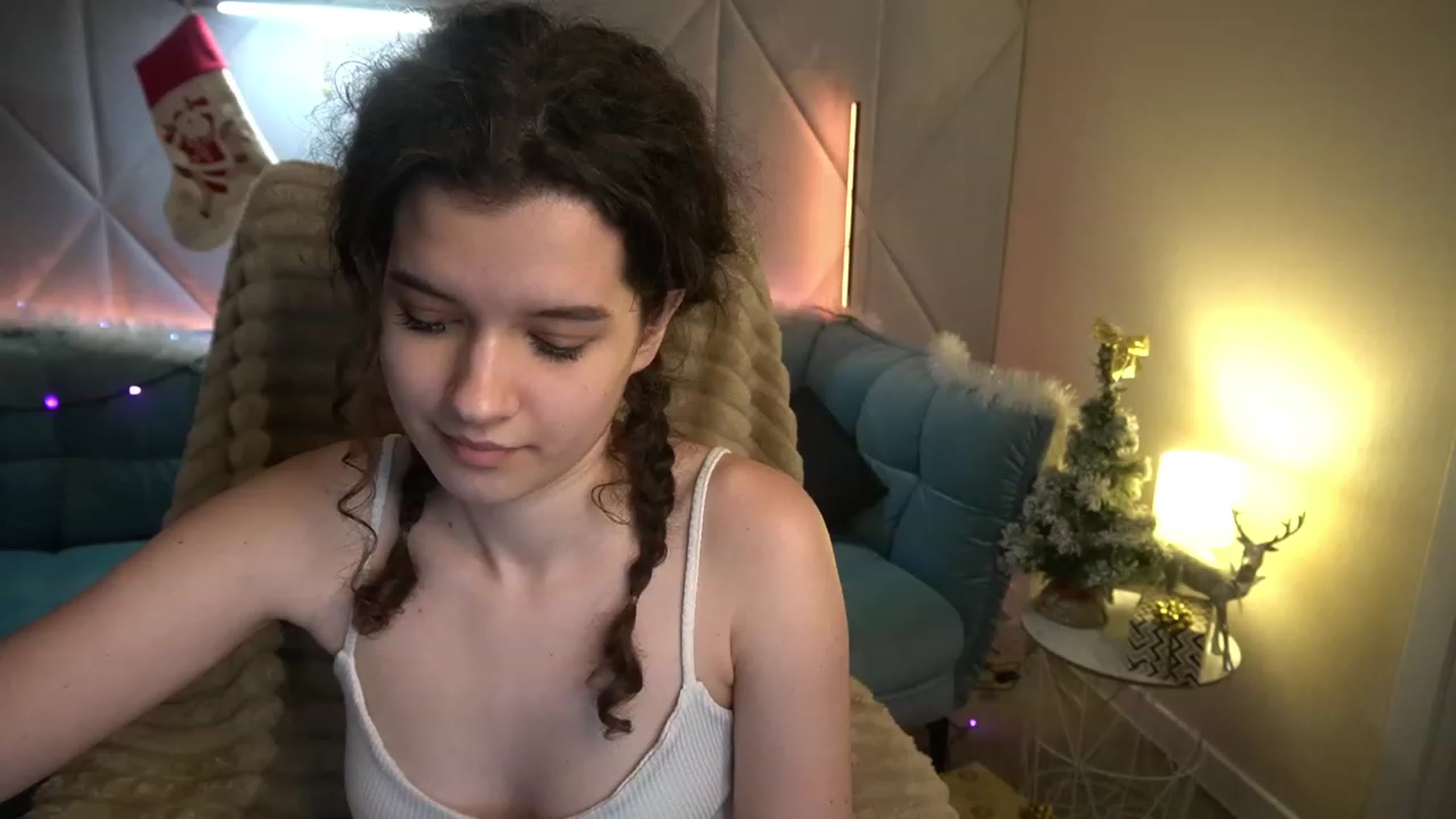 Gallery image thumbnail from Sherry_Li's myfreecams stream on, 01/01/2023, 17:39 image 17 of 20