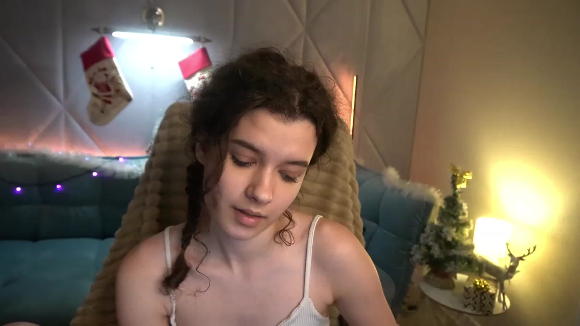 Gallery image thumbnail from Sherry_Li's myfreecams stream on, 01/01/2023, 17:39 image 1 of 20