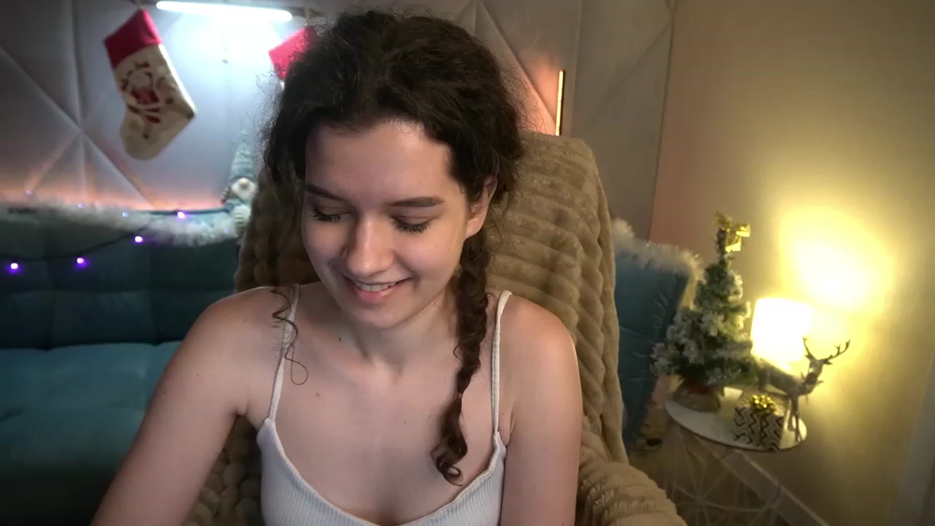 Gallery image thumbnail from Sherry_Li's myfreecams stream on, 01/01/2023, 18:34 image 6 of 20
