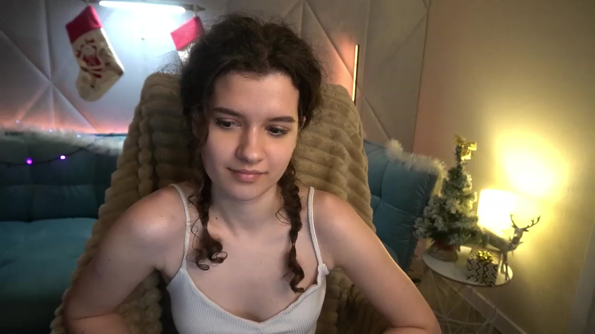 Gallery image thumbnail from Sherry_Li's myfreecams stream on, 01/01/2023, 18:34 image 3 of 20