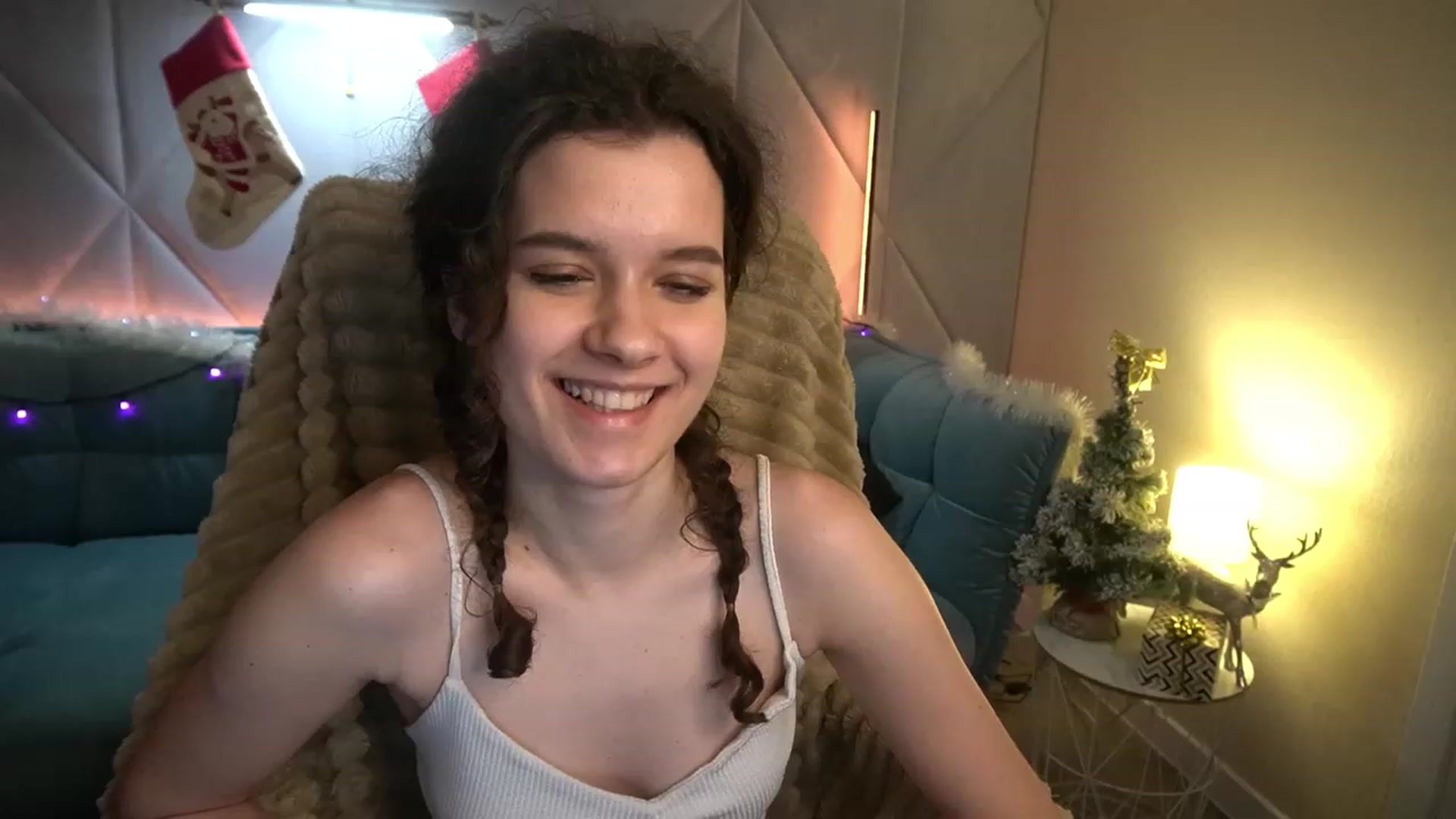 Gallery image thumbnail from Sherry_Li's myfreecams stream on, 01/01/2023, 18:34 image 1 of 20