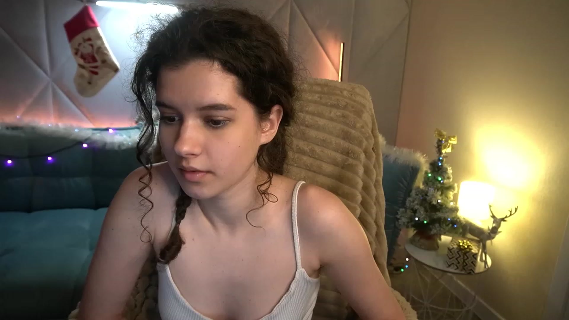 Gallery image thumbnail from Sherry_Li's myfreecams stream on, 01/01/2023, 18:34 image 15 of 20