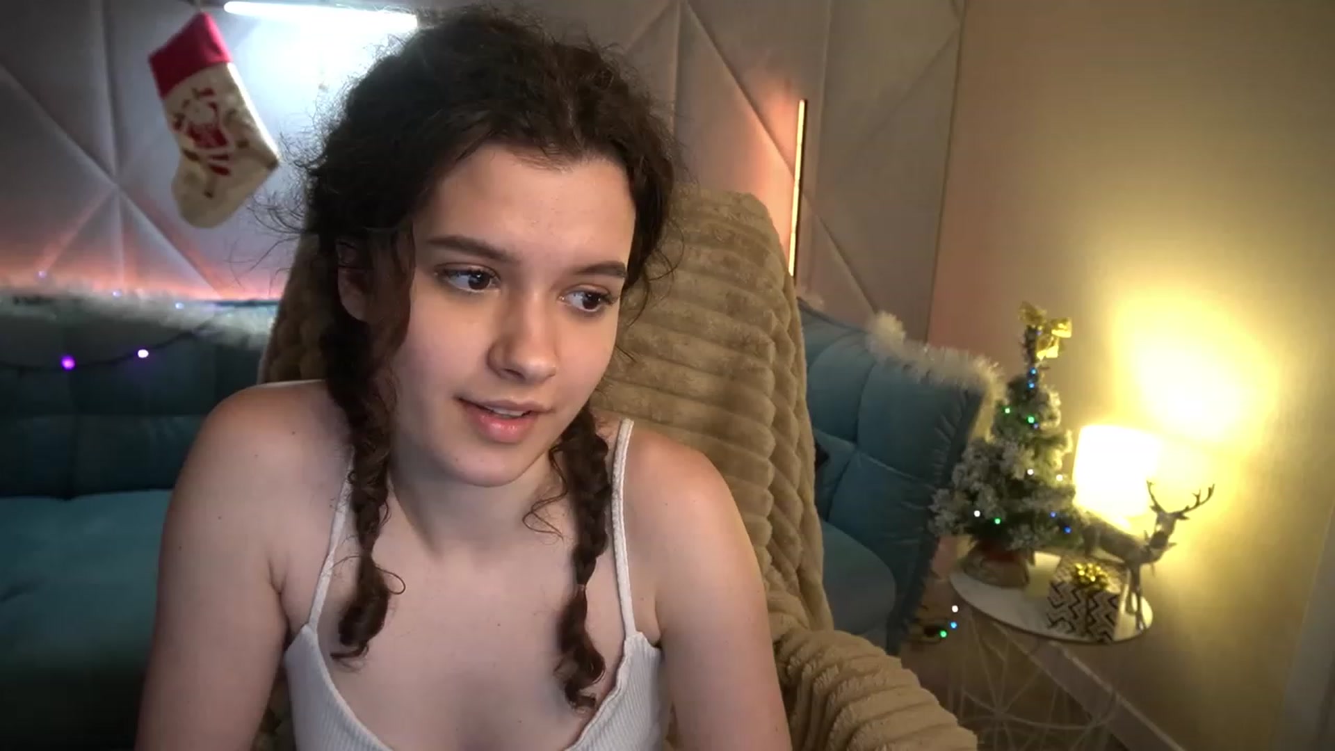 Gallery image thumbnail from Sherry_Li's myfreecams stream on, 01/01/2023, 18:34 image 9 of 20