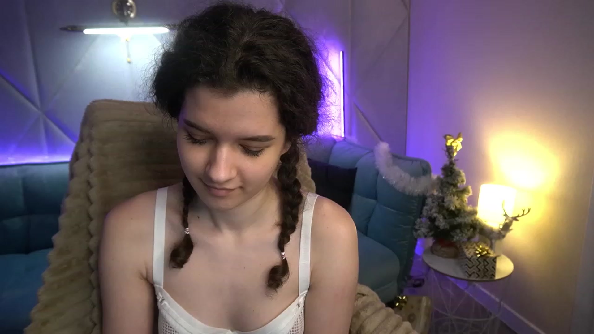 Gallery image thumbnail from Sherry_Li's myfreecams stream on, 01/05/2023, 16:23 image 19 of 20