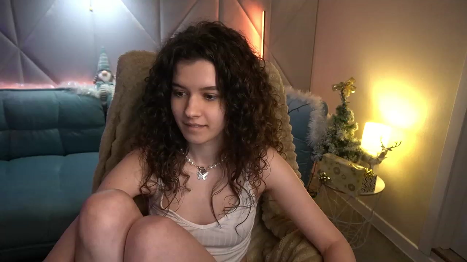 Gallery image thumbnail from Sherry_Li's myfreecams stream on, 01/06/2023, 14:31 image 5 of 20