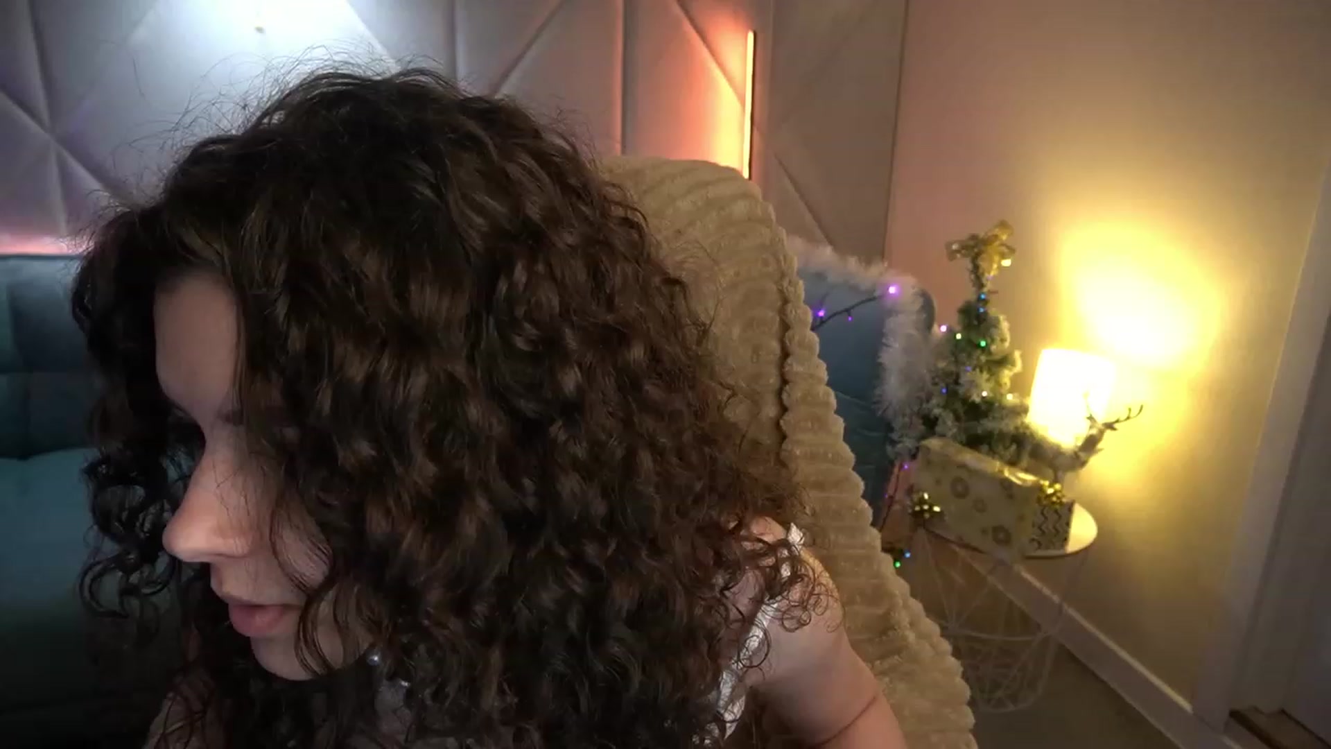 Gallery image thumbnail from Sherry_Li's myfreecams stream on, 01/06/2023, 14:31 image 1 of 20