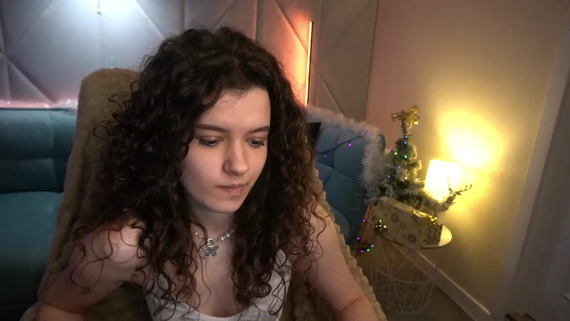 Gallery image thumbnail from Sherry_Li's myfreecams stream on, 01/06/2023, 14:55 image 15 of 20