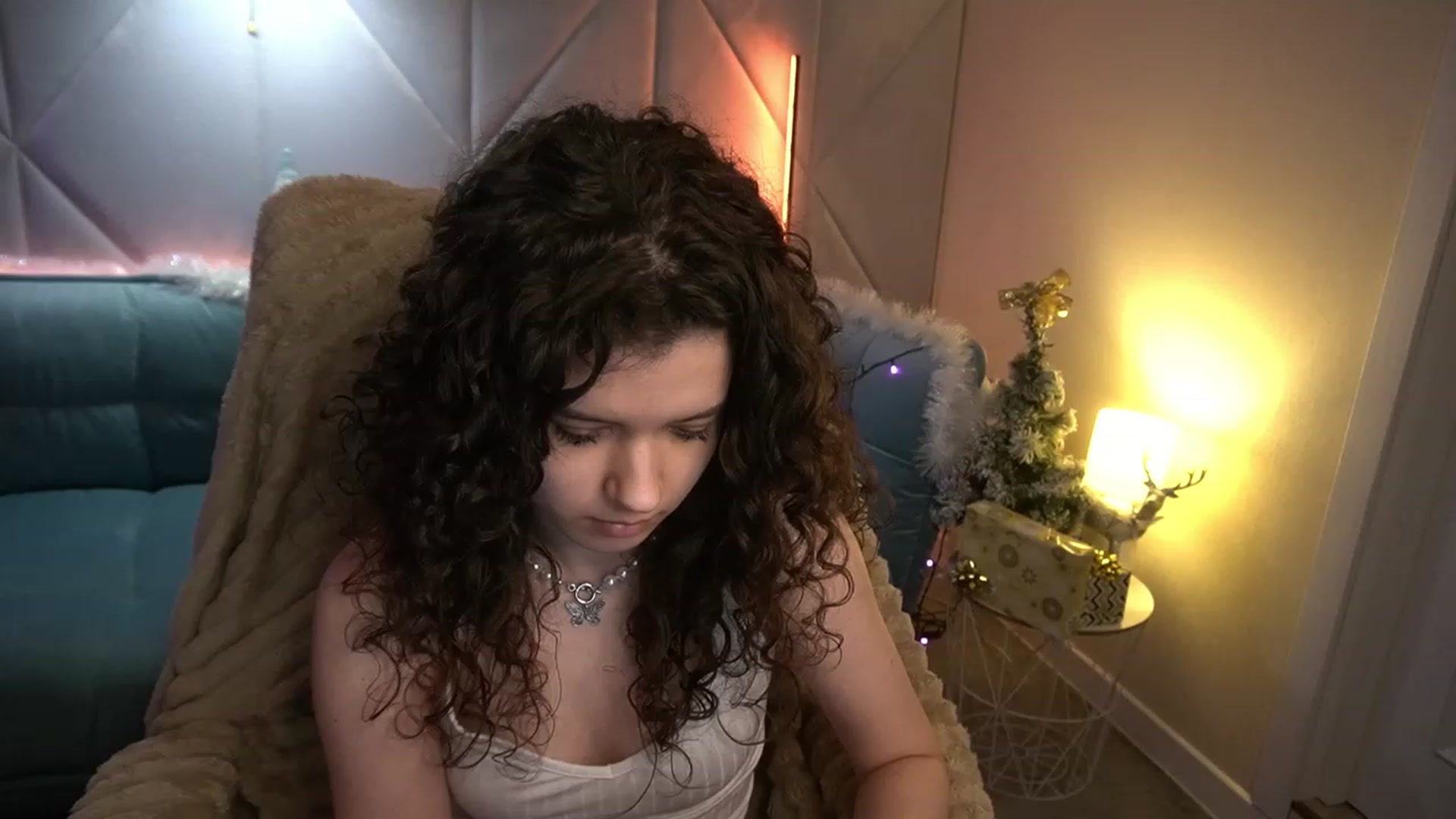 Gallery image thumbnail from Sherry_Li's myfreecams stream on, 01/06/2023, 14:55 image 12 of 20