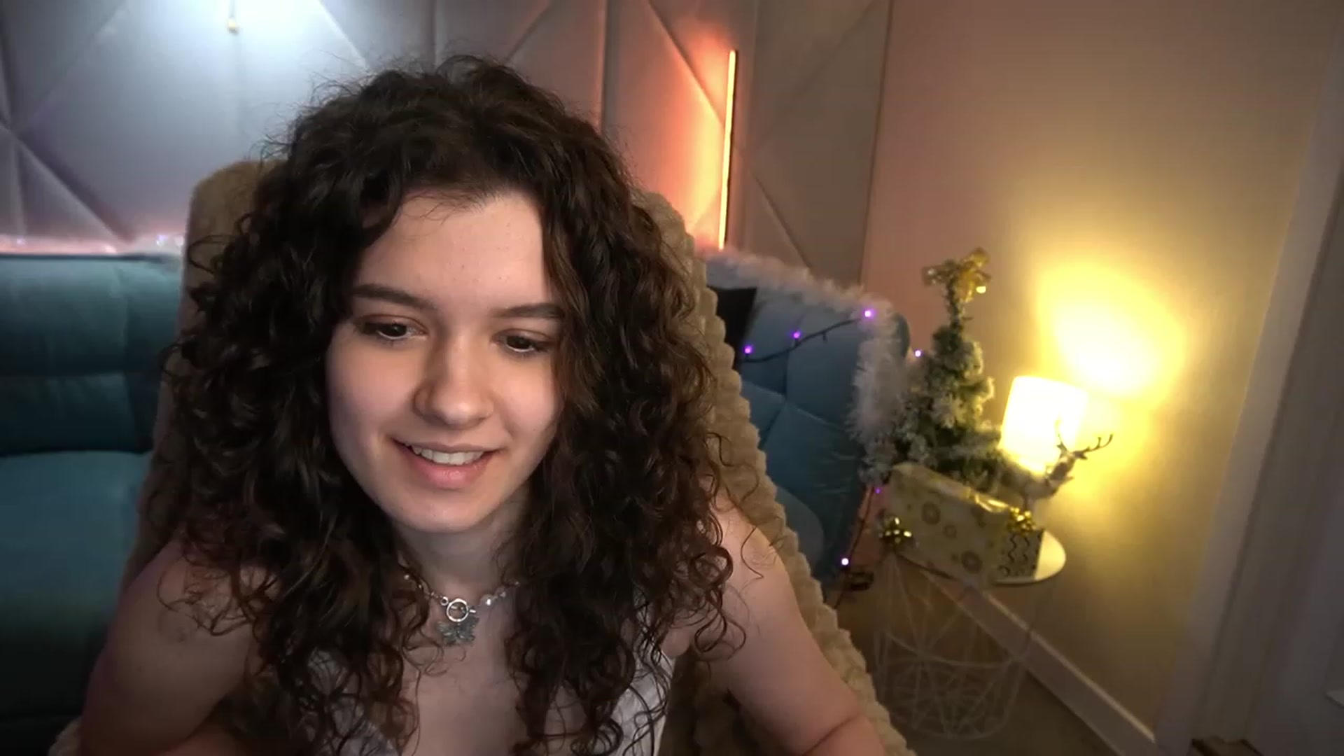Gallery image thumbnail from Sherry_Li's myfreecams stream on, 01/06/2023, 14:55 image 2 of 20