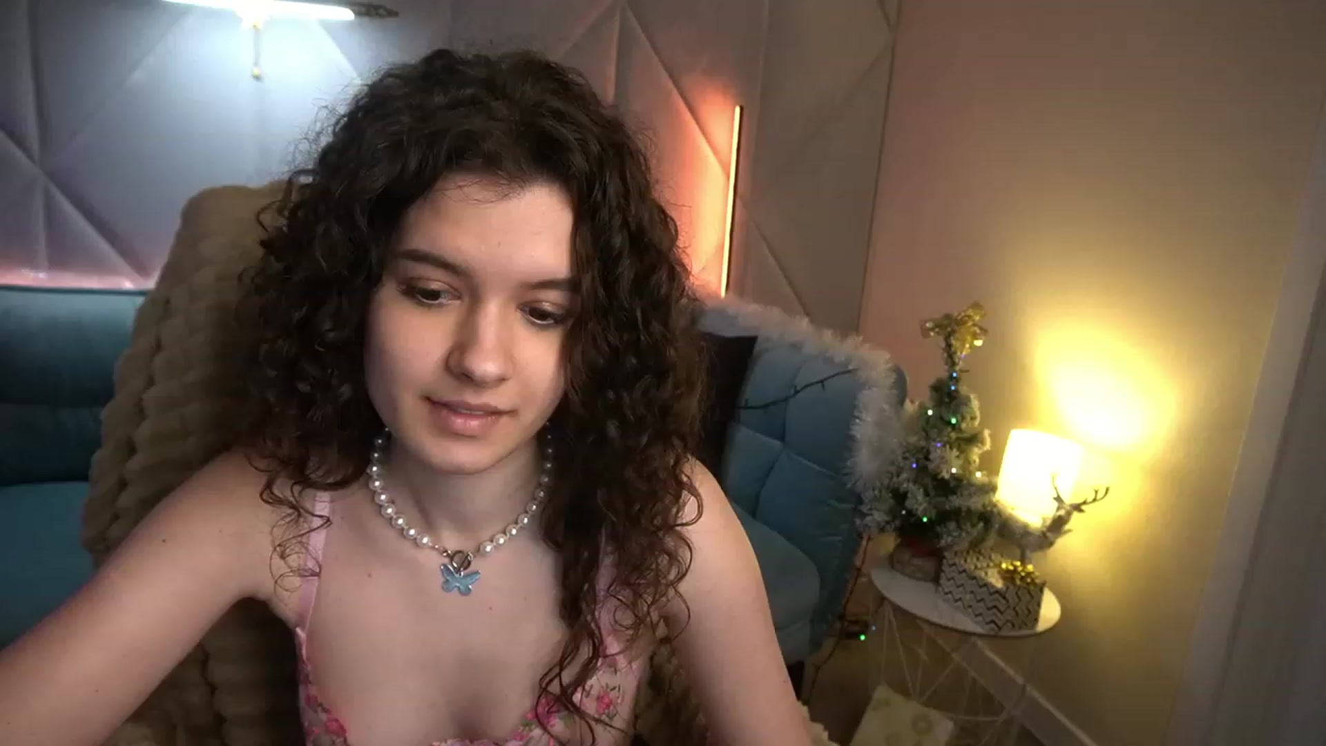 Gallery image thumbnail from Sherry_Li's myfreecams stream on, 01/06/2023, 16:02 image 5 of 20