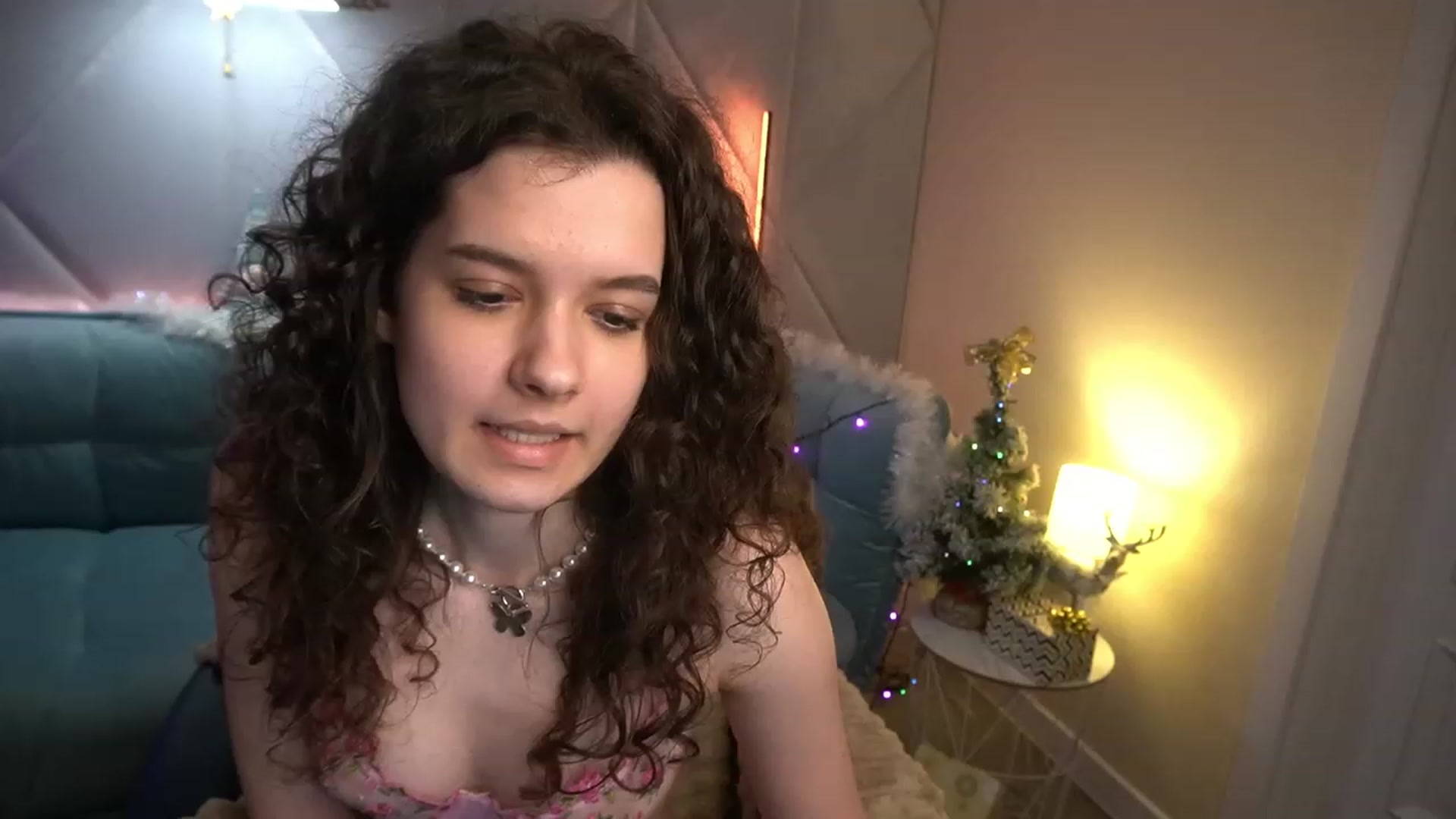 Gallery image thumbnail from Sherry_Li's myfreecams stream on, 01/06/2023, 19:10 image 1 of 20