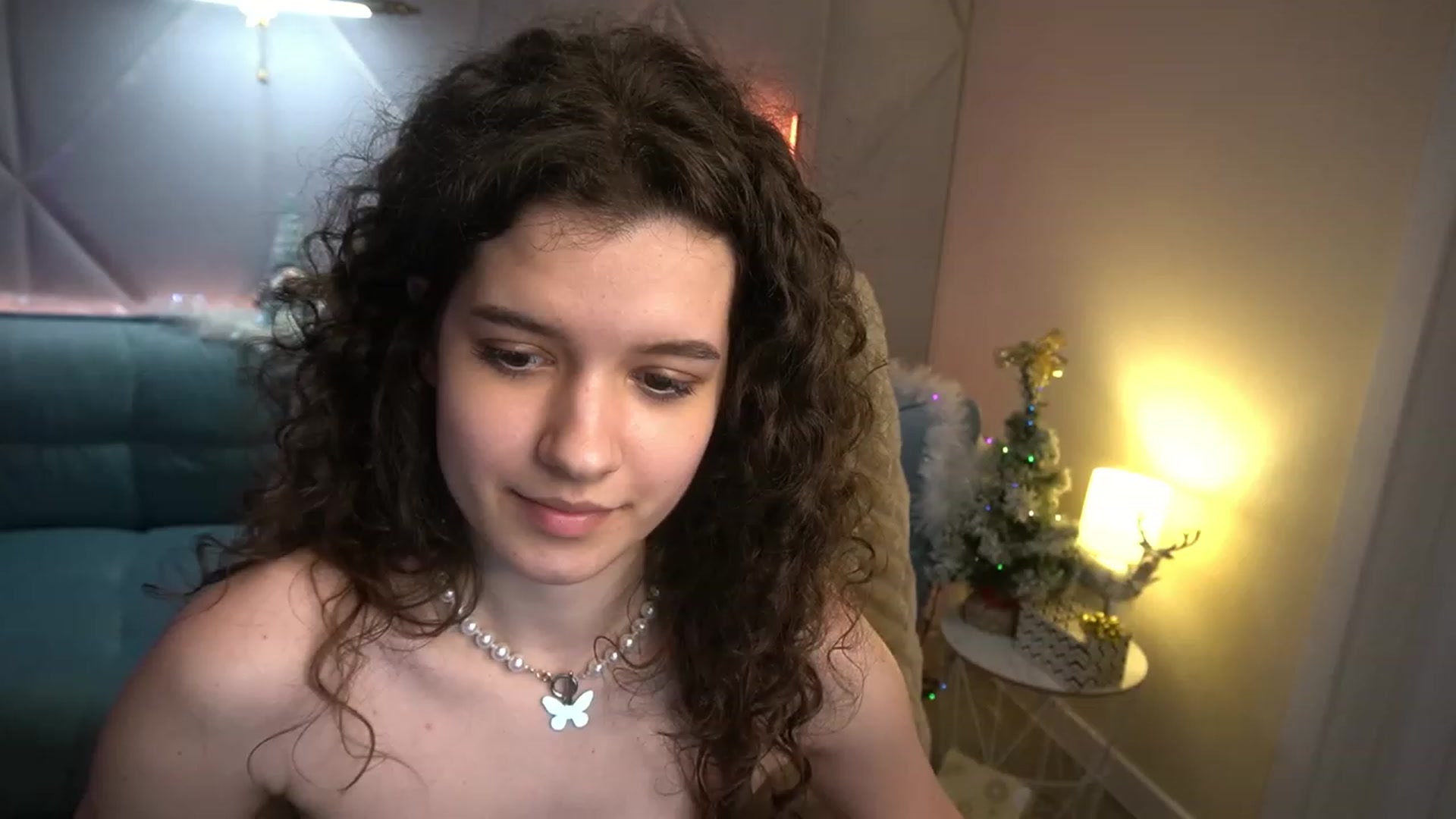 Gallery image thumbnail from Sherry_Li's myfreecams stream on, 01/06/2023, 19:10 image 17 of 20