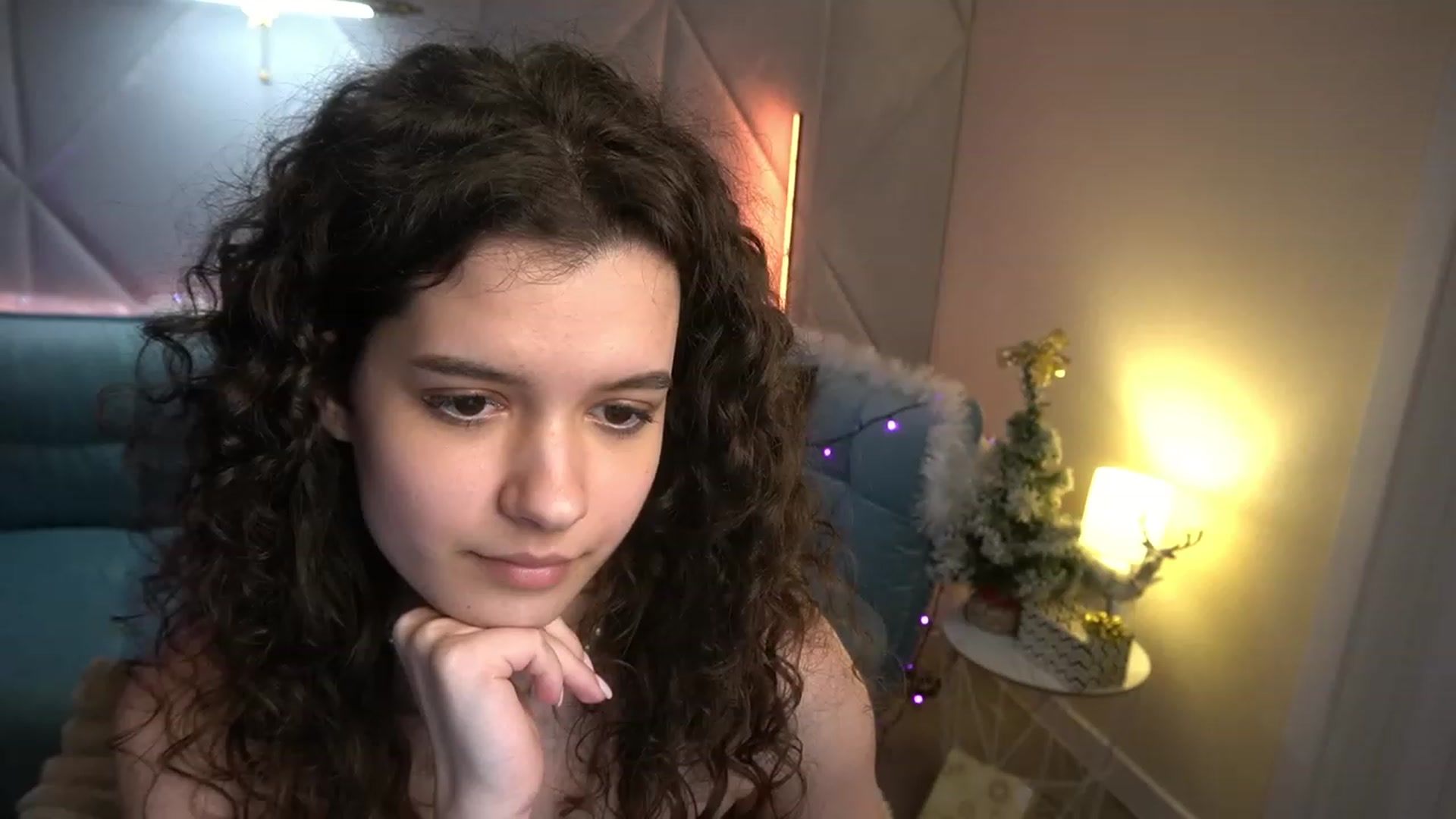 Gallery image thumbnail from Sherry_Li's myfreecams stream on, 01/06/2023, 19:10 image 15 of 20