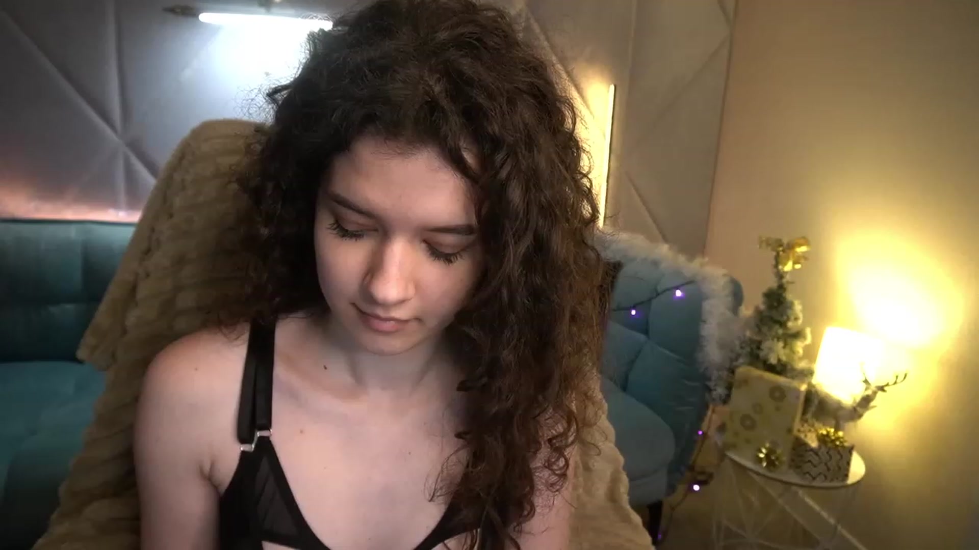 Gallery image thumbnail from Sherry_Li's myfreecams stream on, 01/07/2023, 16:08 image 7 of 20