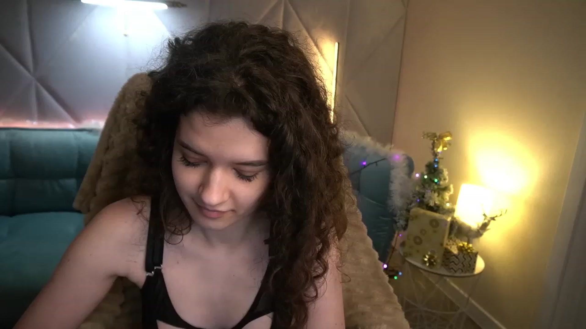 Gallery image thumbnail from Sherry_Li's myfreecams stream on, 01/07/2023, 16:08 image 12 of 20