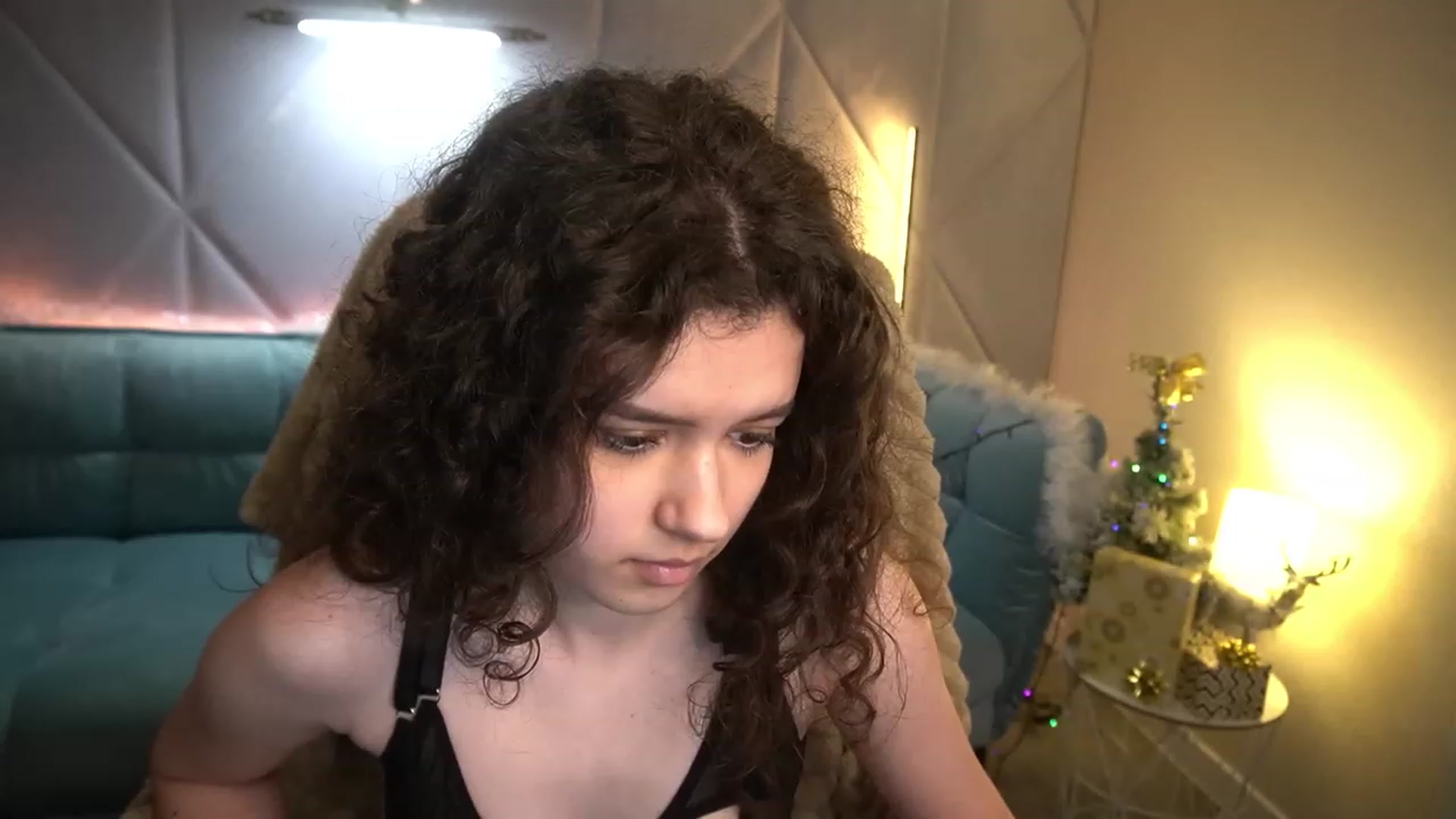 Gallery image thumbnail from Sherry_Li's myfreecams stream on, 01/07/2023, 16:08 image 6 of 20