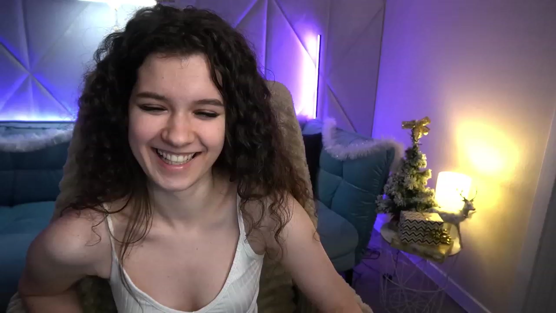Gallery image thumbnail from Sherry_Li's myfreecams stream on, 01/12/2023, 14:41 image 4 of 20