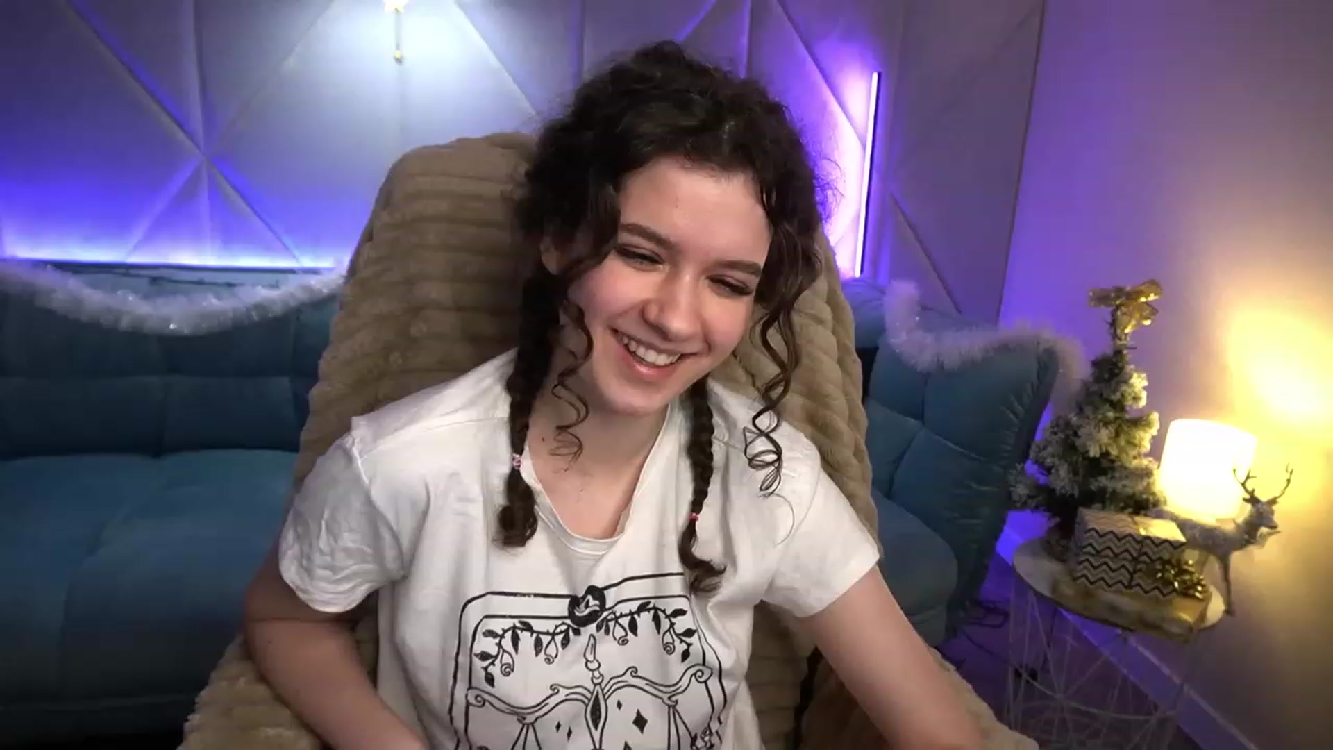 Gallery image thumbnail from Sherry_Li's myfreecams stream on, 01/13/2023, 16:45 image 8 of 20