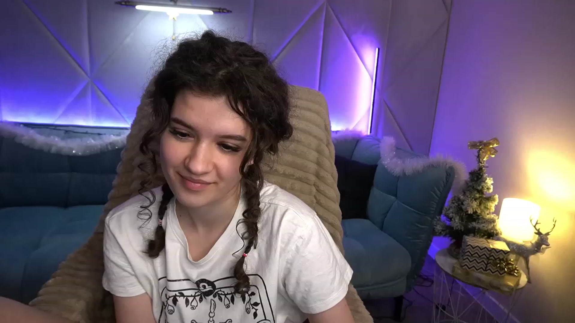Gallery image thumbnail from Sherry_Li's myfreecams stream on, 01/13/2023, 16:45 image 4 of 20