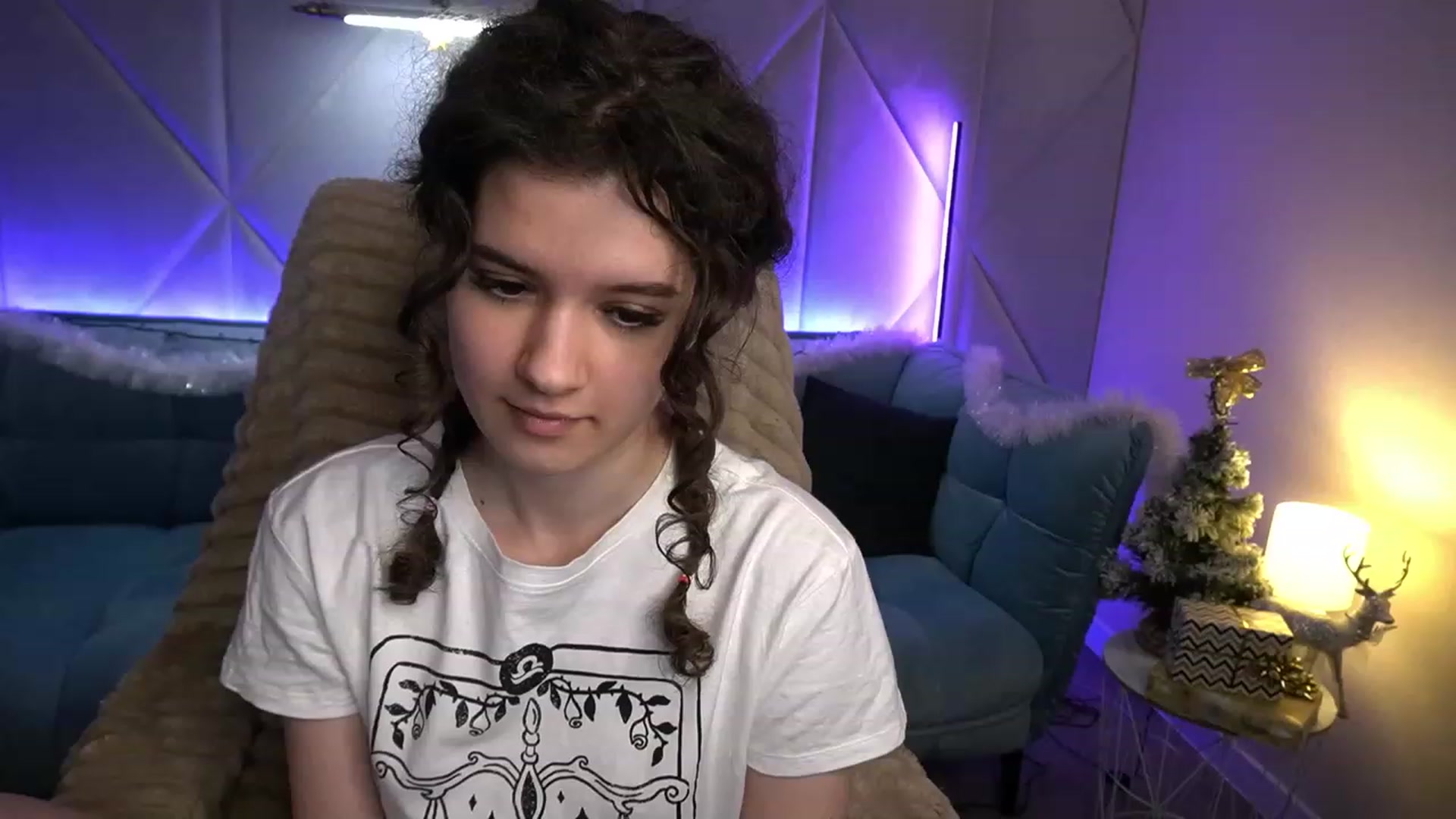 Gallery image thumbnail from Sherry_Li's myfreecams stream on, 01/13/2023, 16:45 image 3 of 20