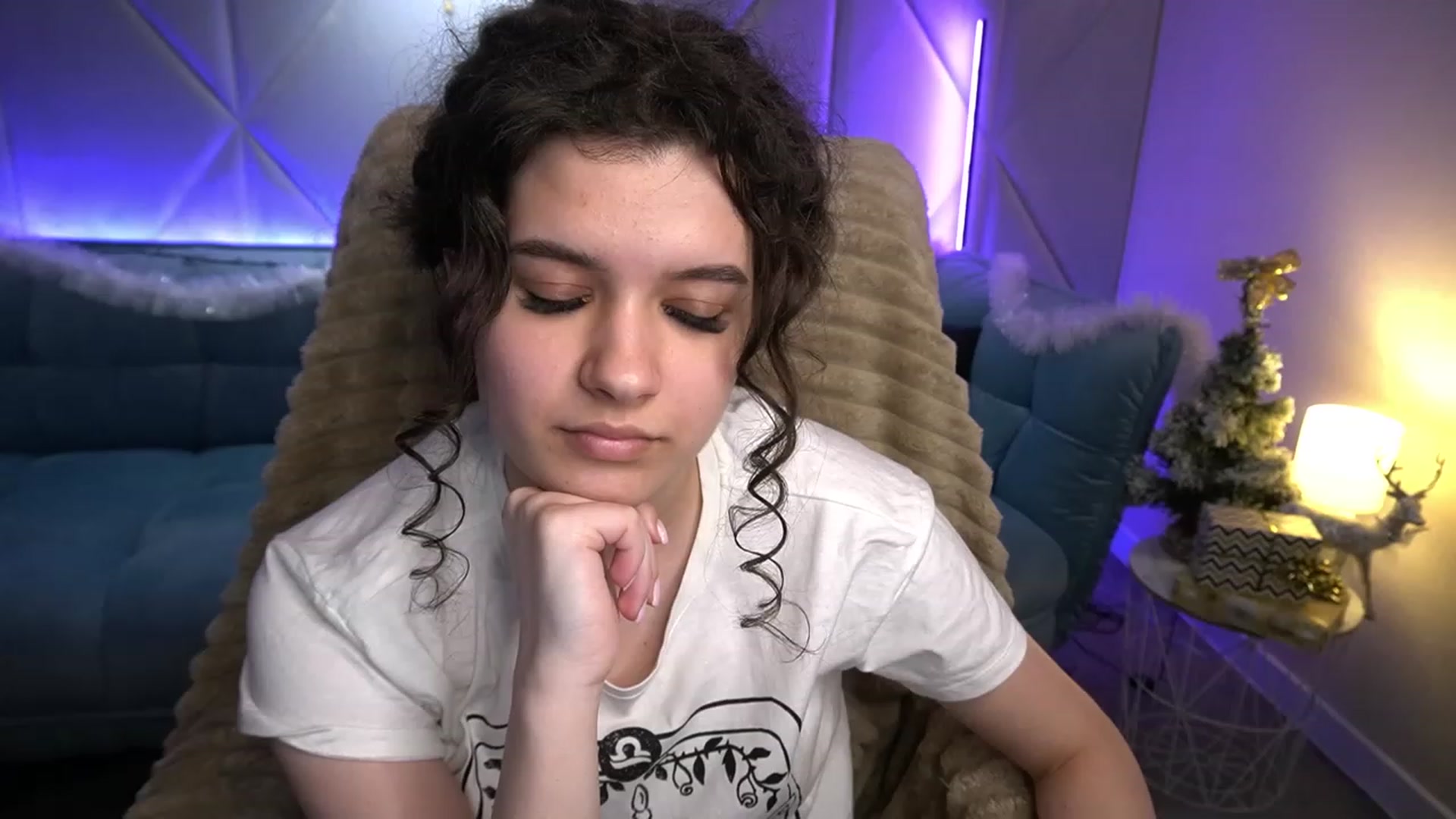 Gallery image thumbnail from Sherry_Li's myfreecams stream on, 01/13/2023, 18:11 image 9 of 20