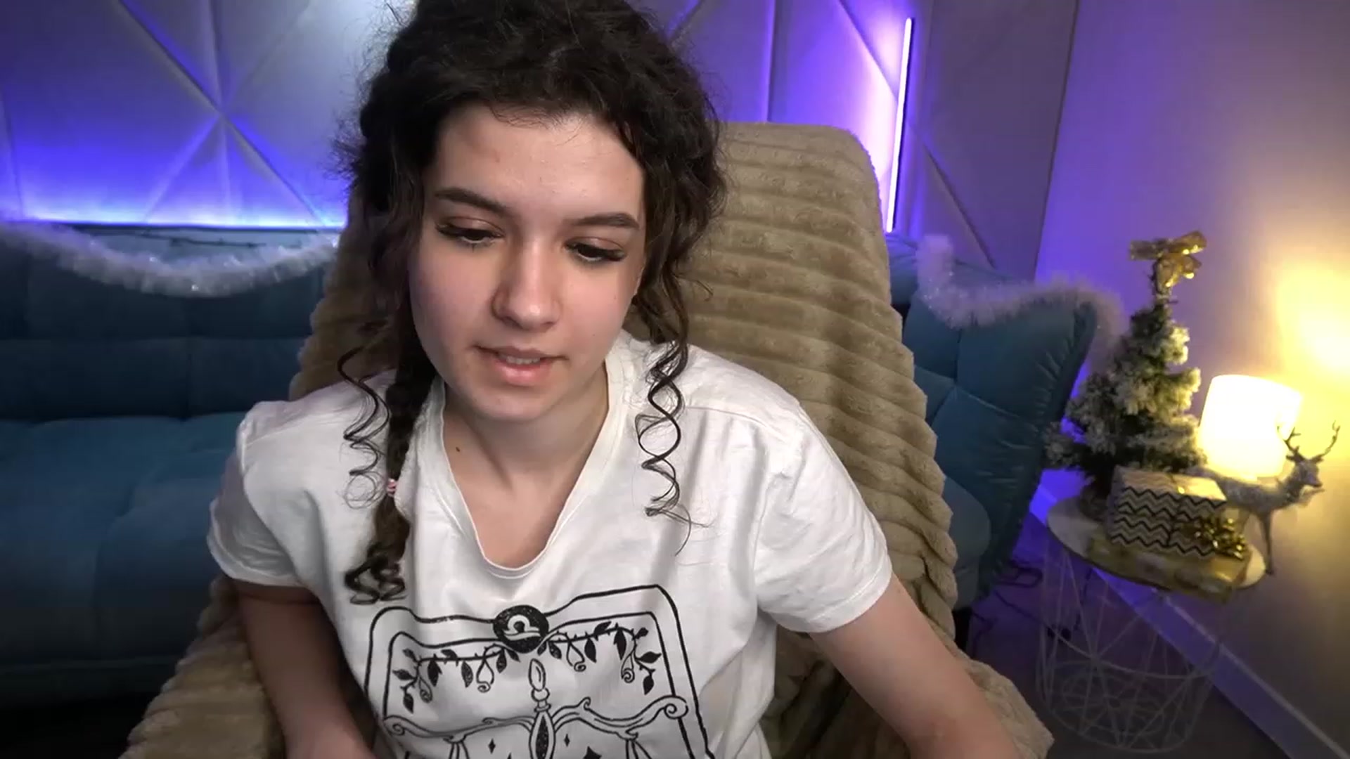 Gallery image thumbnail from Sherry_Li's myfreecams stream on, 01/13/2023, 18:11 image 3 of 20