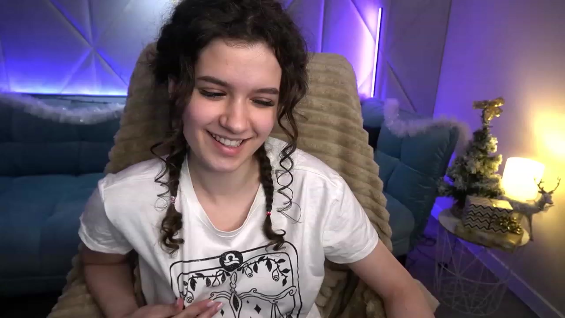 Gallery image thumbnail from Sherry_Li's myfreecams stream on, 01/13/2023, 18:11 image 8 of 20