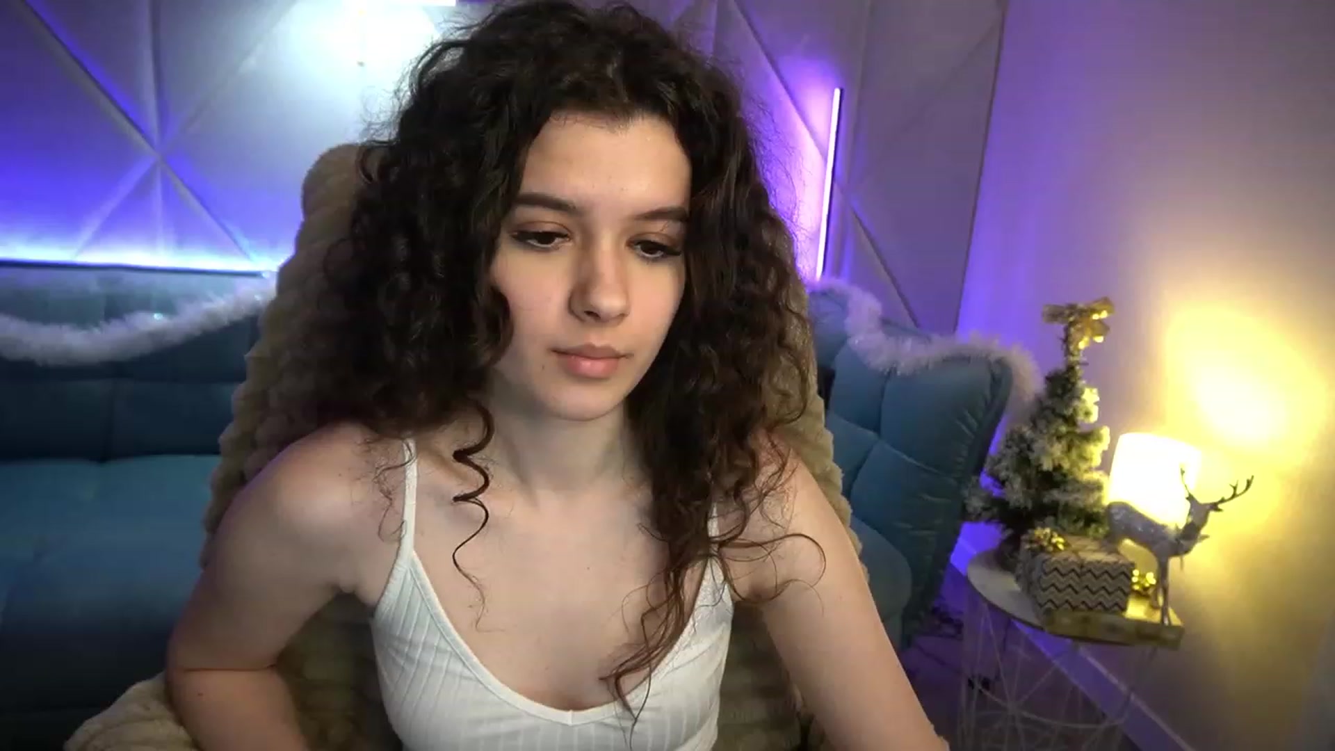 Gallery image thumbnail from Sherry_Li's myfreecams stream on, 01/15/2023, 17:07 image 3 of 20