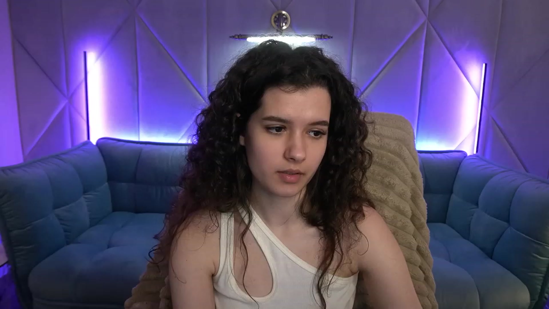 Gallery image thumbnail from Sherry_Li's myfreecams stream on, 01/30/2023, 16:35 image 6 of 20