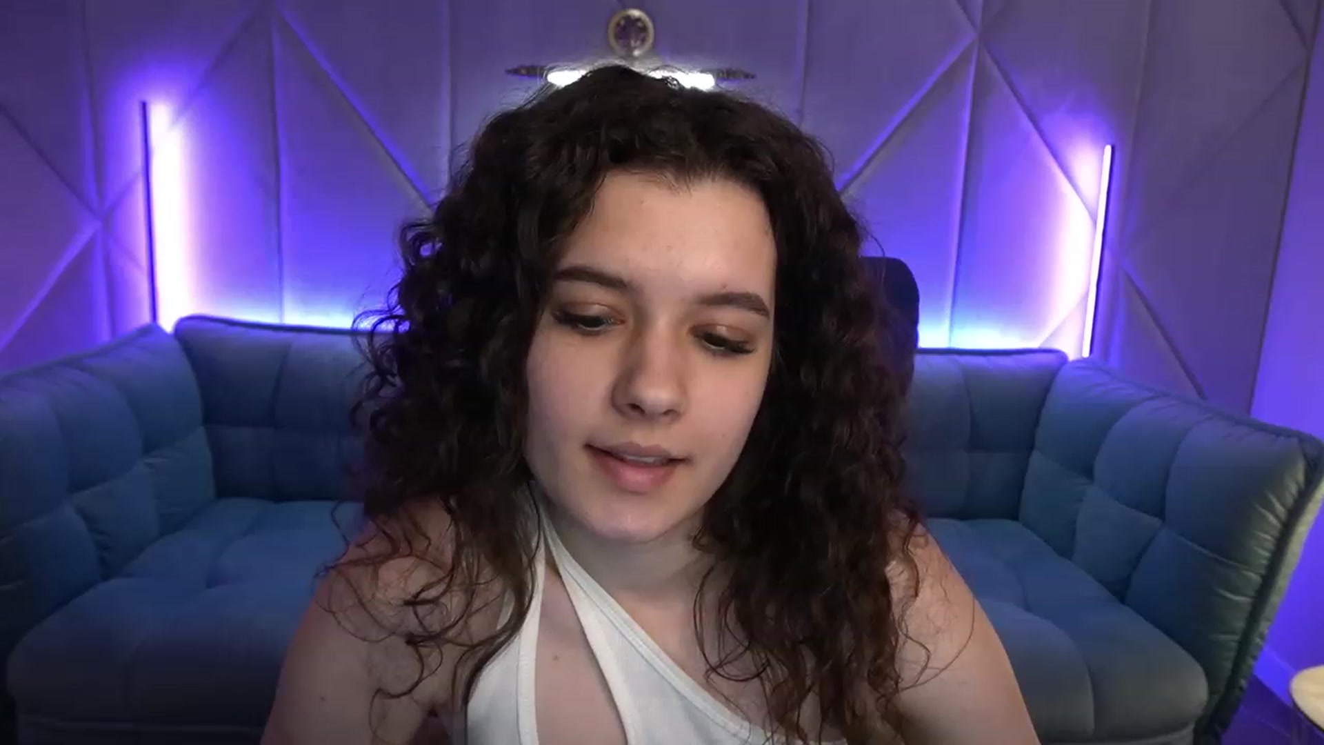 Gallery image thumbnail from Sherry_Li's myfreecams stream on, 02/03/2023, 18:13 image 14 of 20