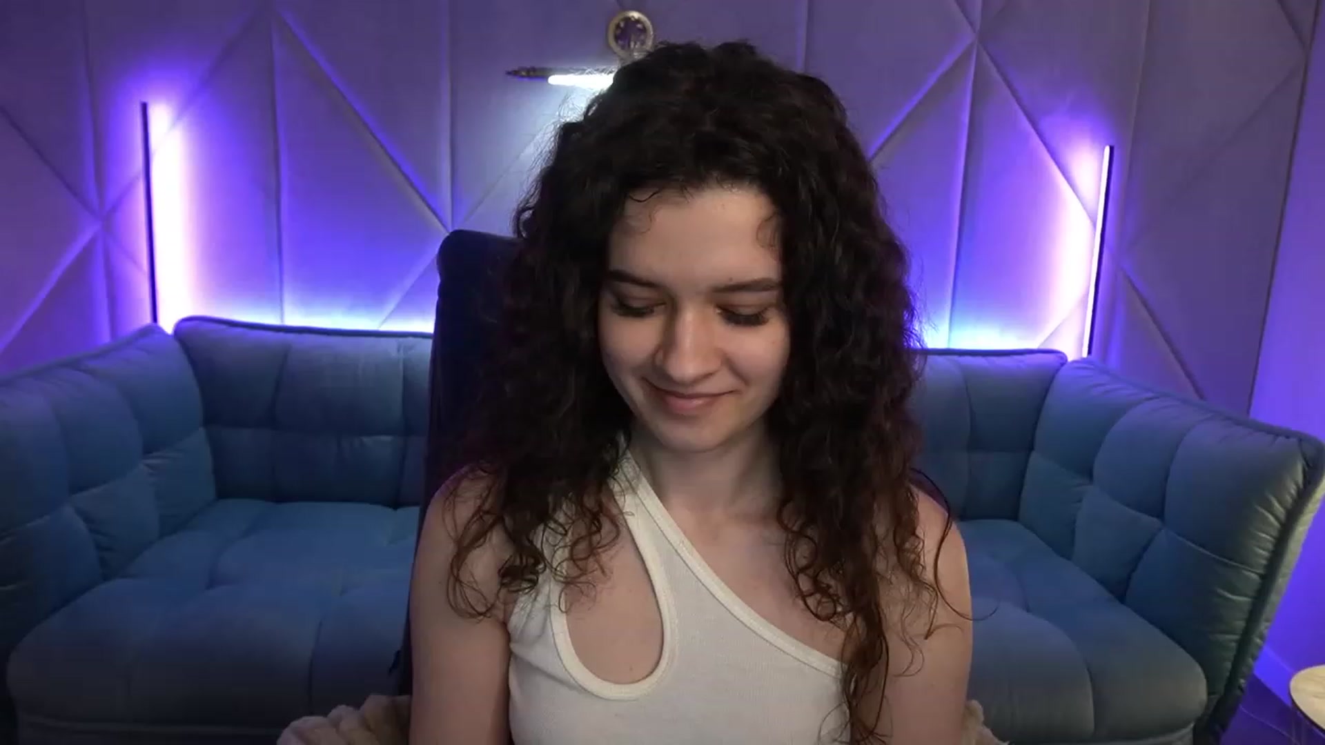 Gallery image thumbnail from Sherry_Li's myfreecams stream on, 02/03/2023, 18:13 image 2 of 20