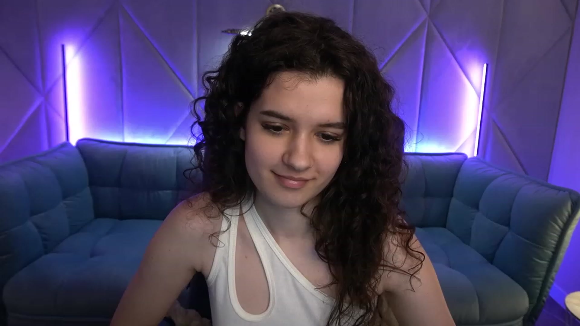 Gallery image thumbnail from Sherry_Li's myfreecams stream on, 02/03/2023, 18:13 image 10 of 20