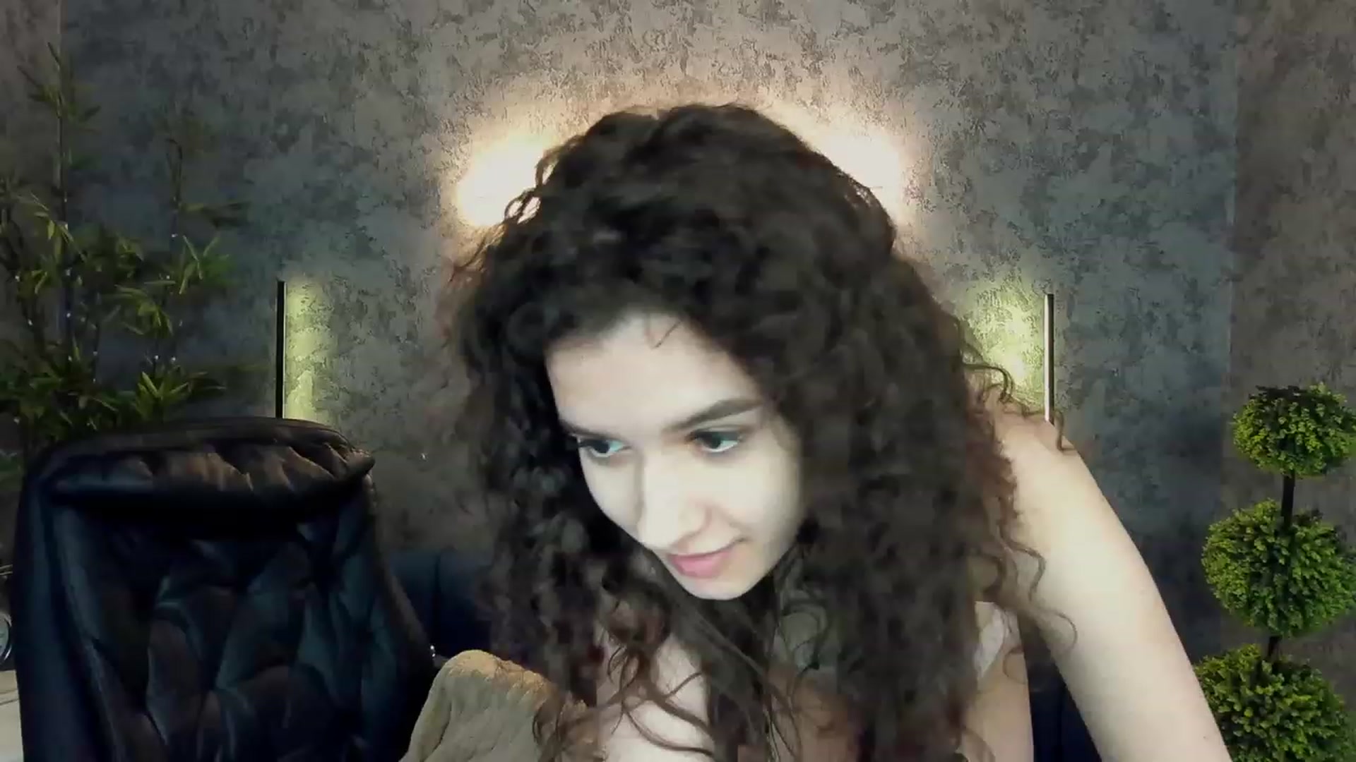 Gallery image thumbnail from Sherry_Li's myfreecams stream on, 02/09/2023, 14:21 image 13 of 20