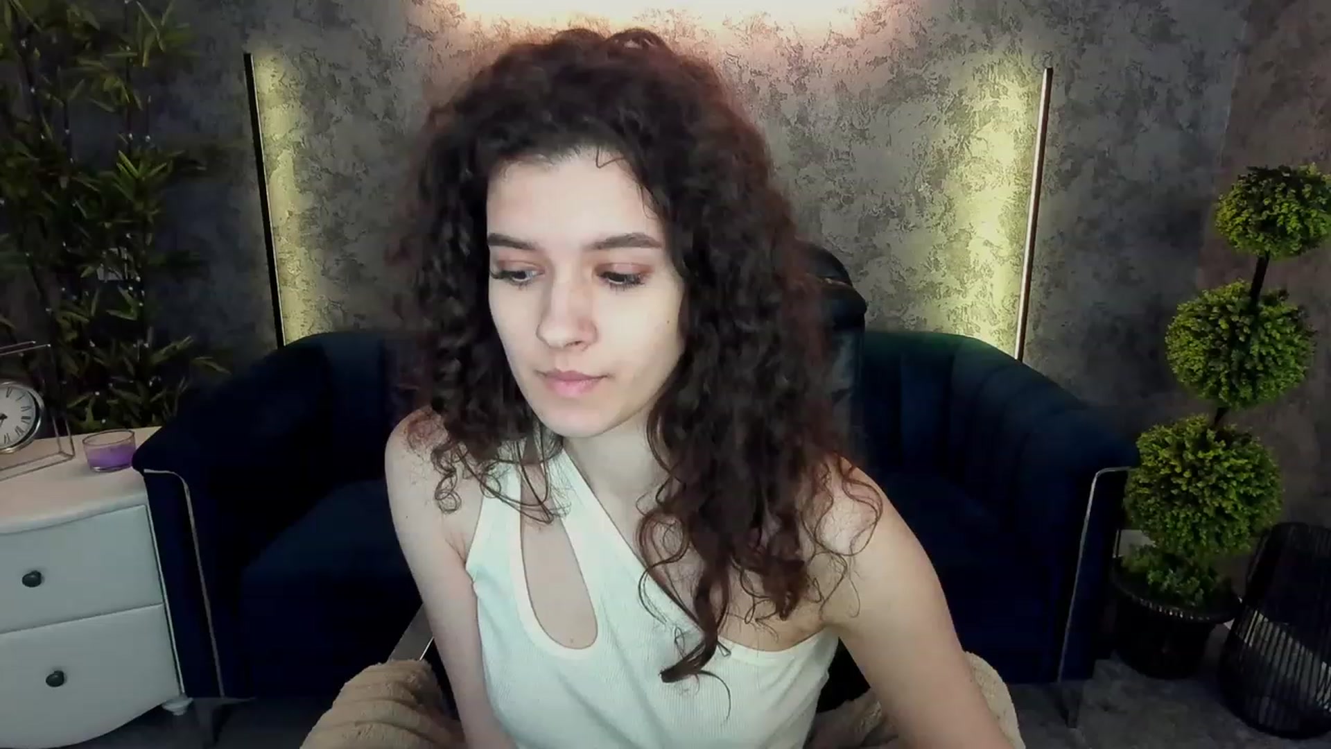 Gallery image thumbnail from Sherry_Li's myfreecams stream on, 02/09/2023, 14:21 image 15 of 20