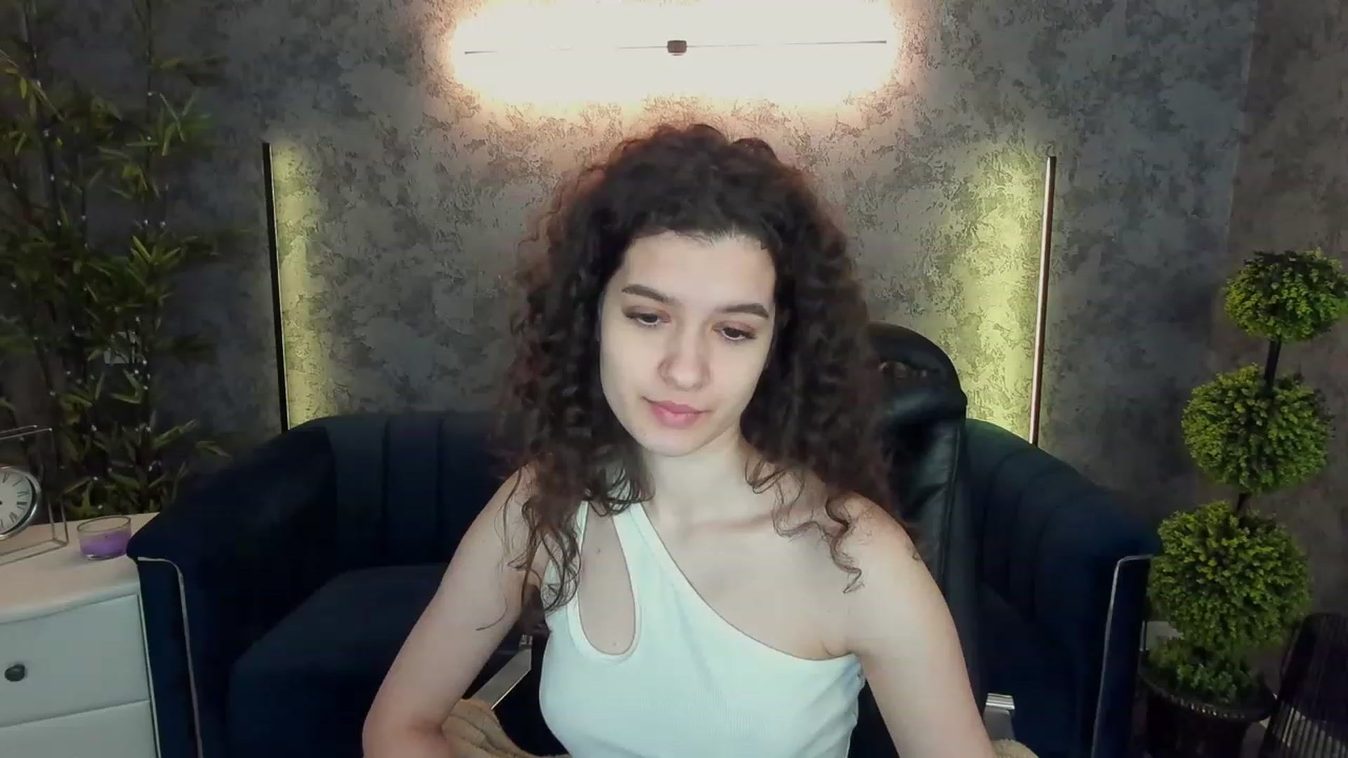 Gallery image thumbnail from Sherry_Li's myfreecams stream on, 02/09/2023, 14:21 image 2 of 20