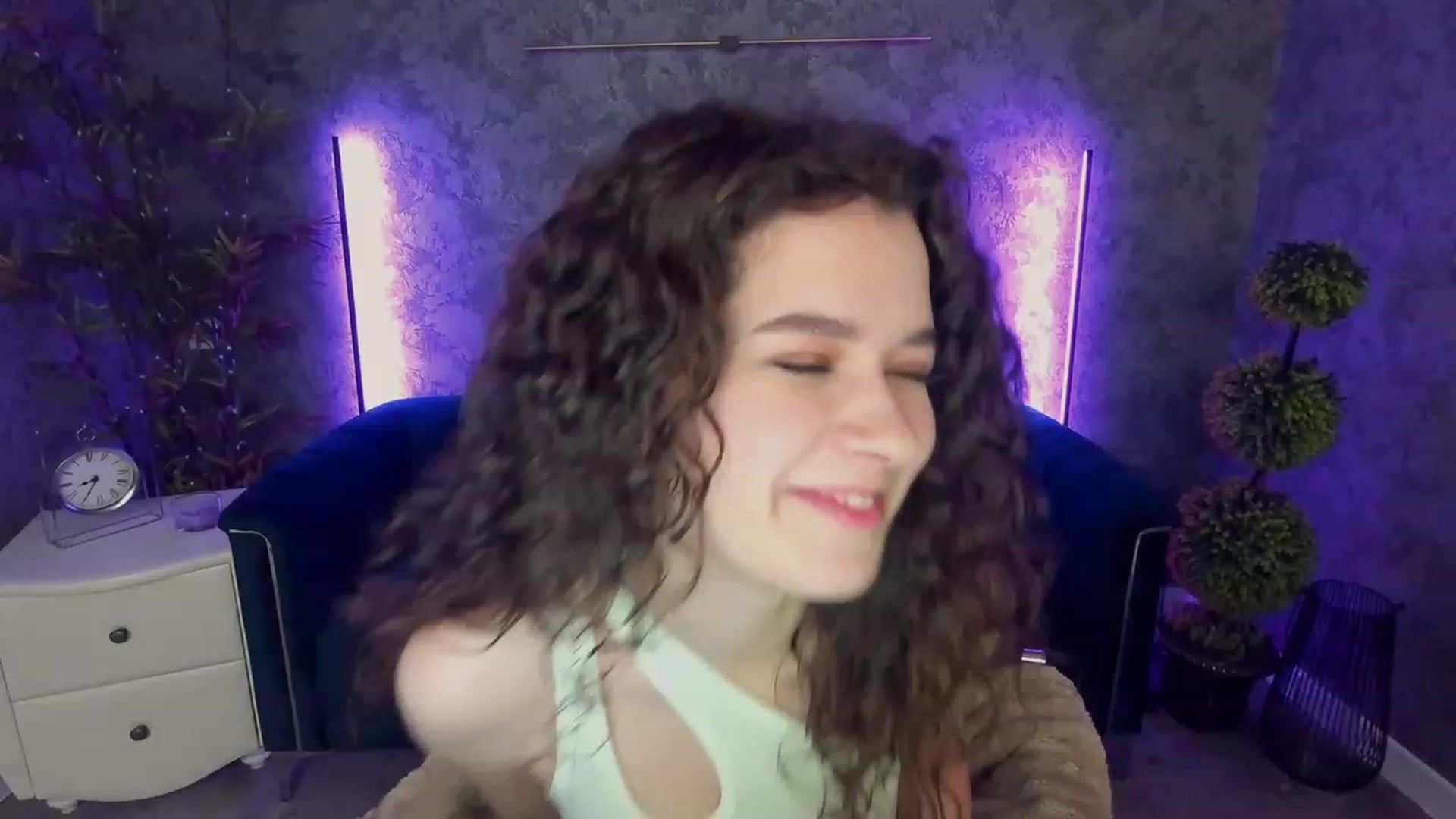 Gallery image thumbnail from Sherry_Li's myfreecams stream on, 02/12/2023, 14:11 image 1 of 20